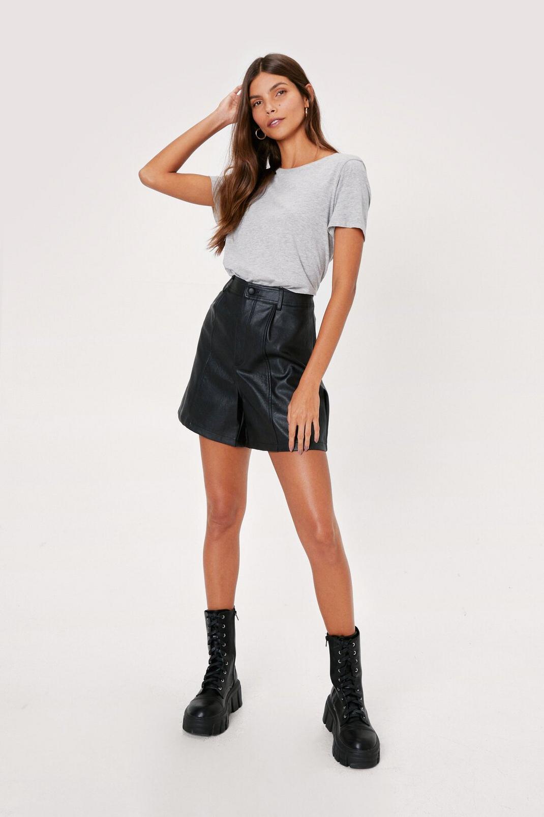 Black Faux Leather Seam Detail Relaxed Shorts image number 1