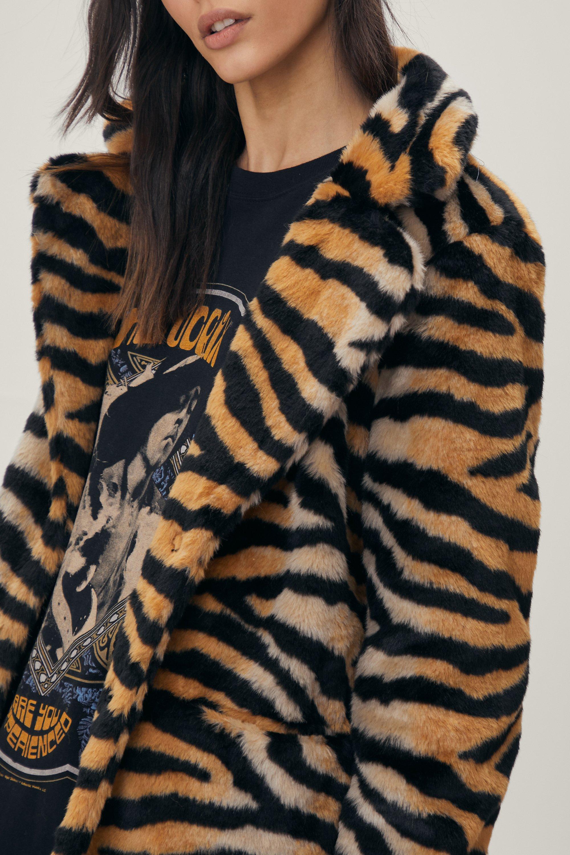 Veste en fausse fourrure a imprimee tigre