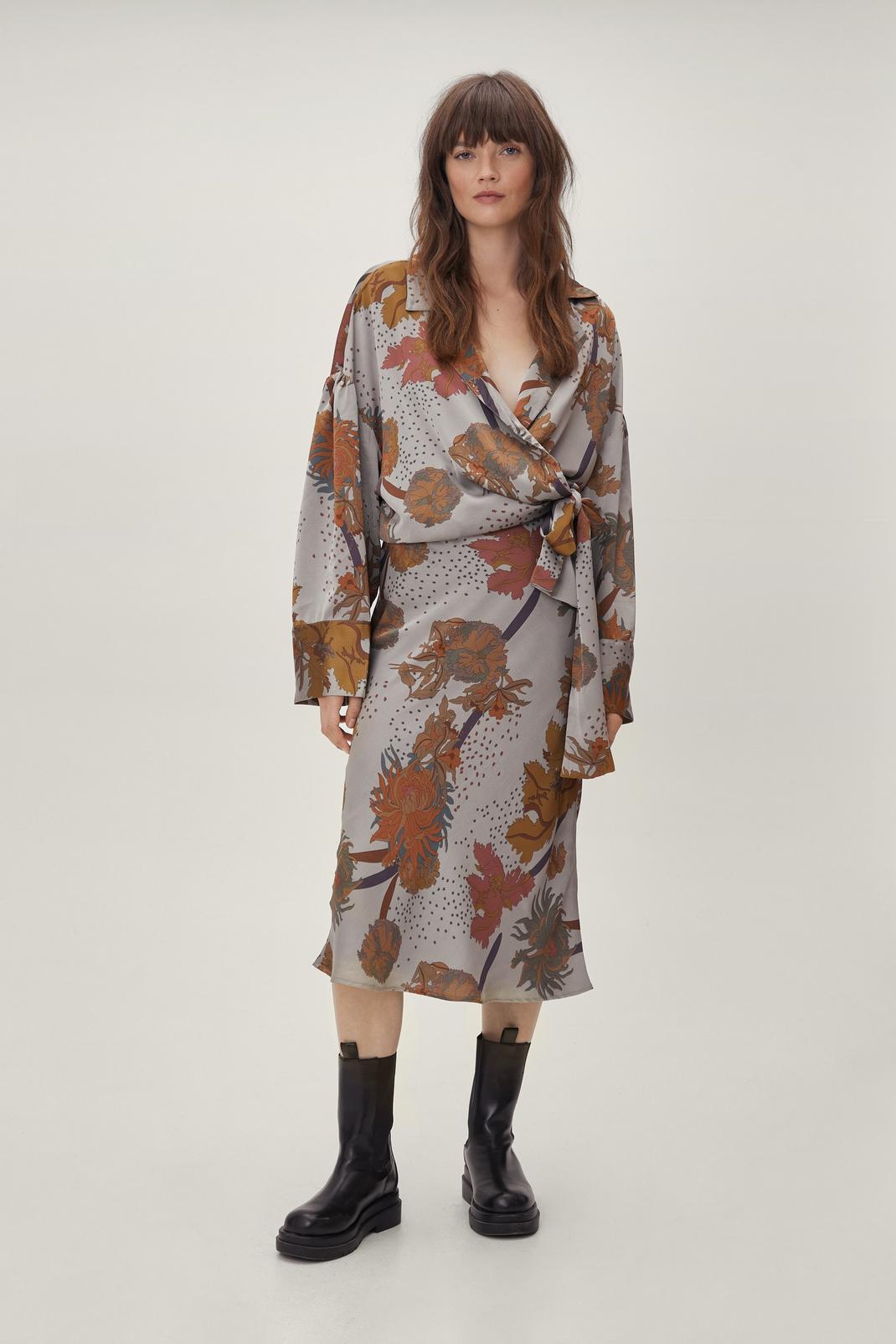 Grey Floral Print Satin Midi Skirt image number 1
