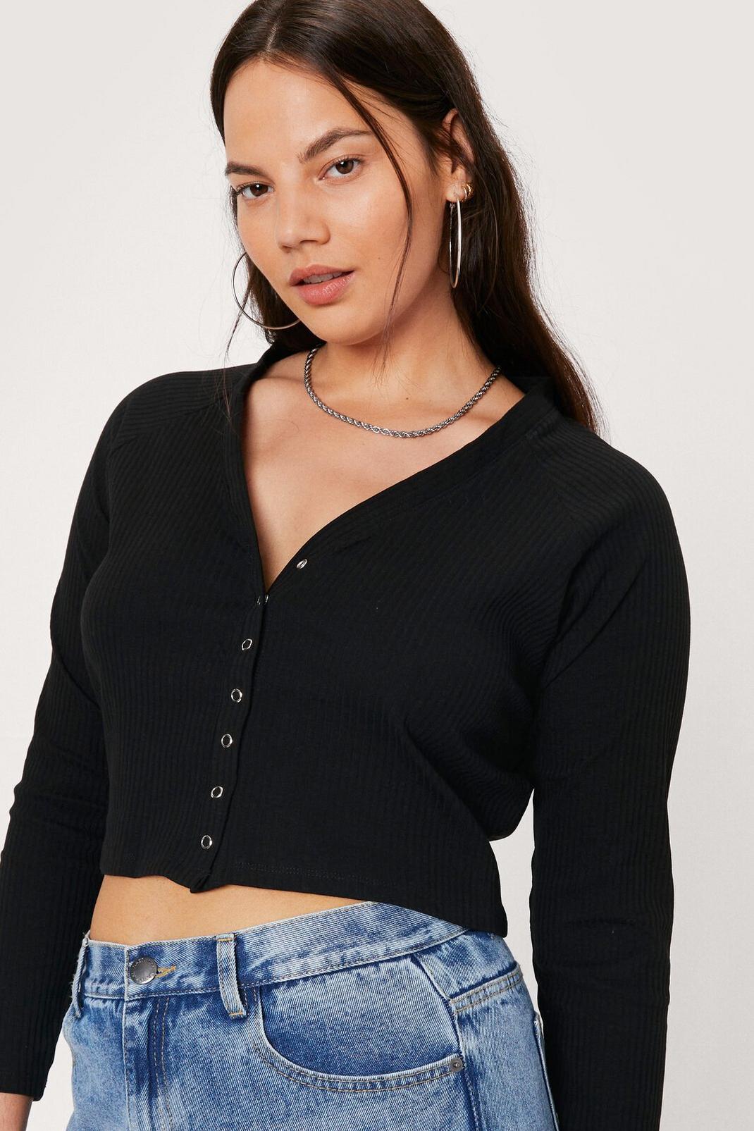 Black Plus Size Ribbed Snap Closure Cropped Cardigan image number 1