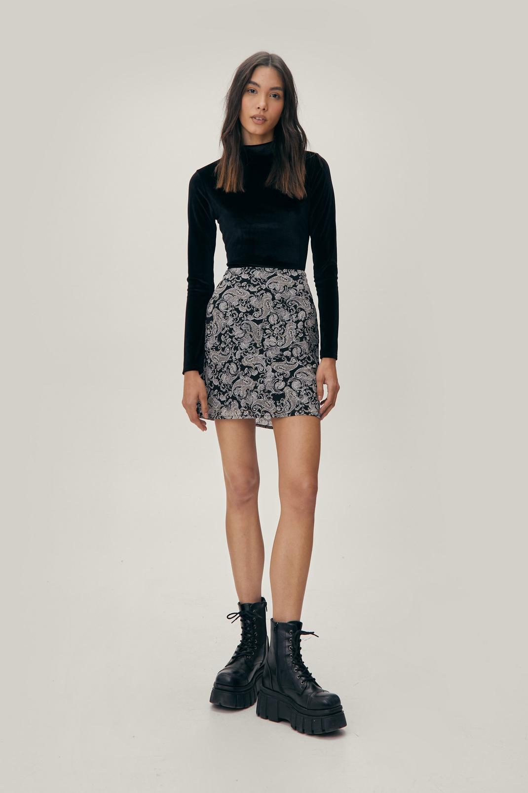 Mini jupe taille haute à imprimé cachemire, Black image number 1