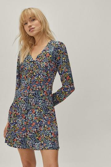 Floral Wrap Dresses | Floral Wrap Midi Dresses | Nasty Gal