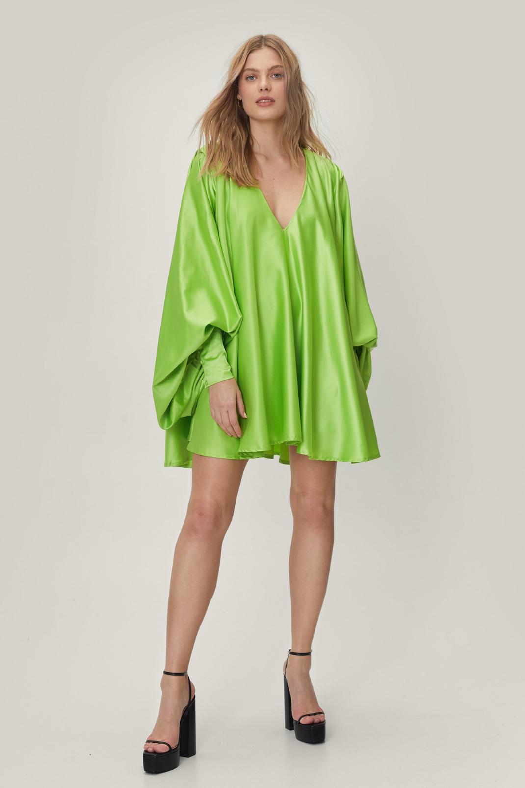 Green Plunge Extreme Batwing Sleeve Mini Dress image number 1