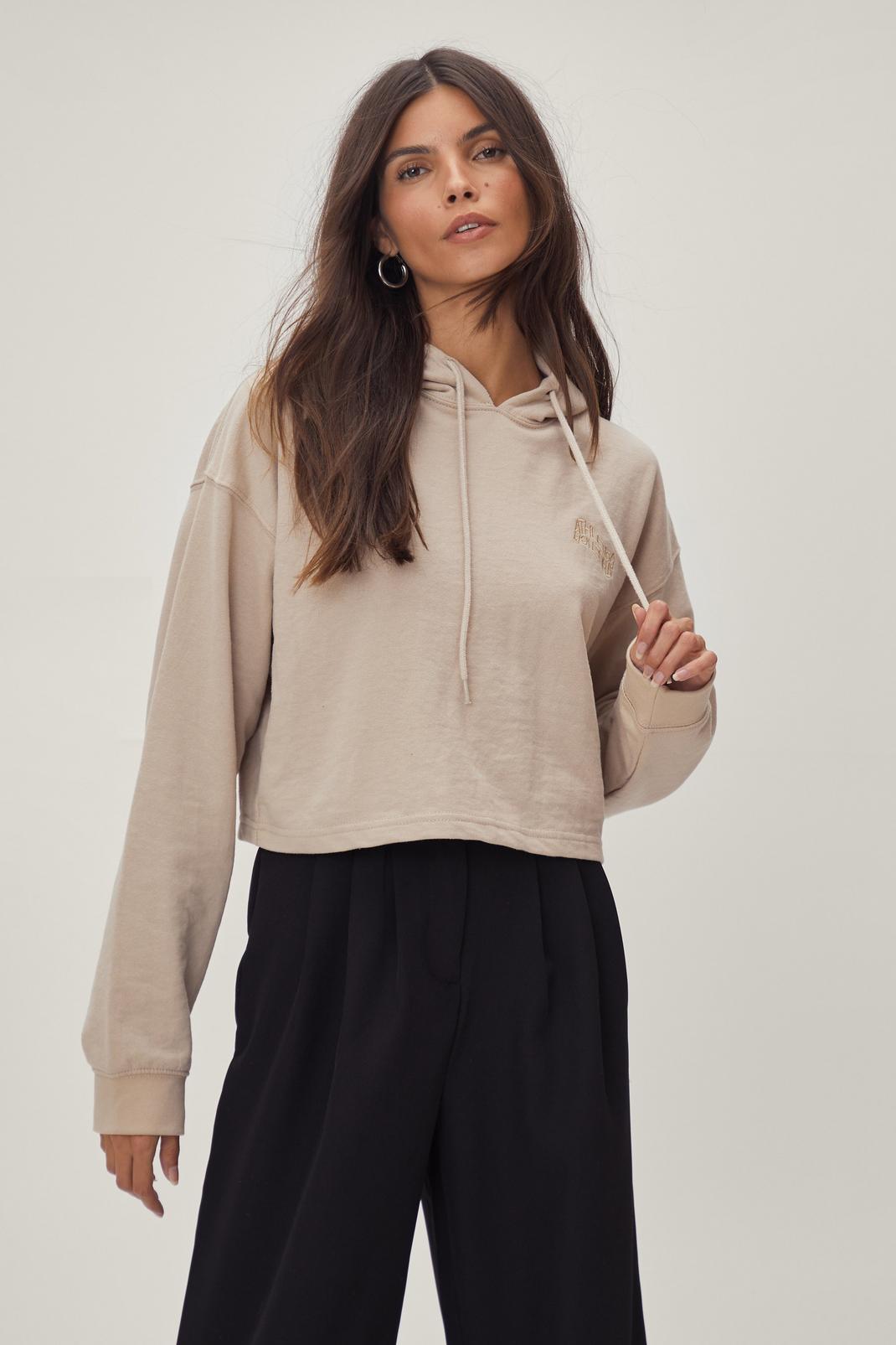 161 Athletica Graphic Cropped Hoodie image number 1