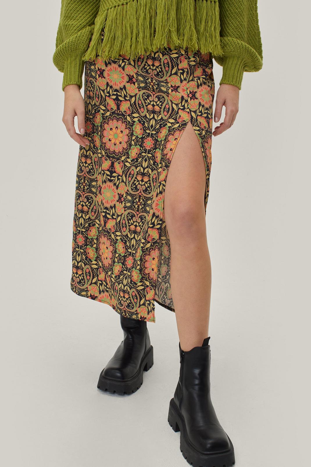 144 Floral Print Split Hem Midi Skirt image number 2