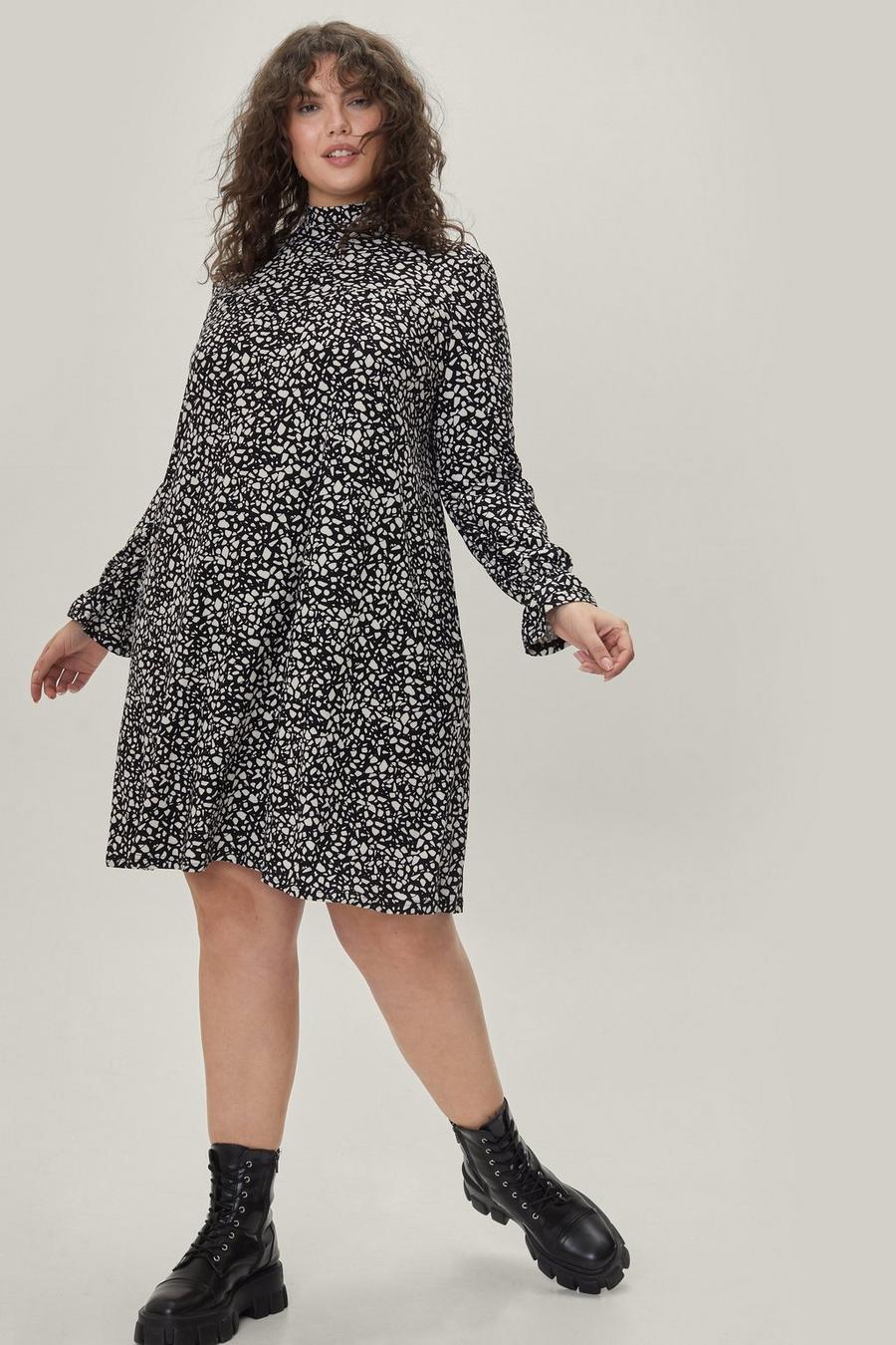 Plus Size High Neck Abstract Printed Smock Dress