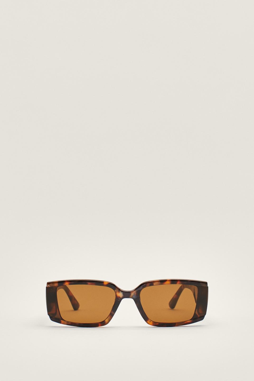 Light tan Tortoiseshell Tinted Lense Rectangle Sunglasses image number 1