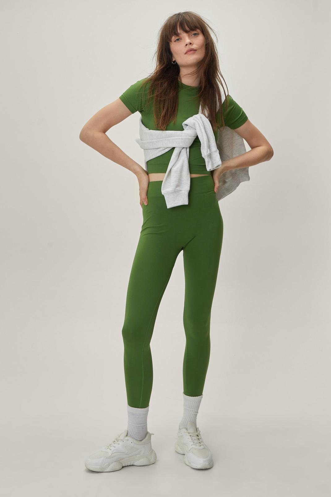Green Sculpted Seamless Short Sleeve Top and Leggings Set image number 1