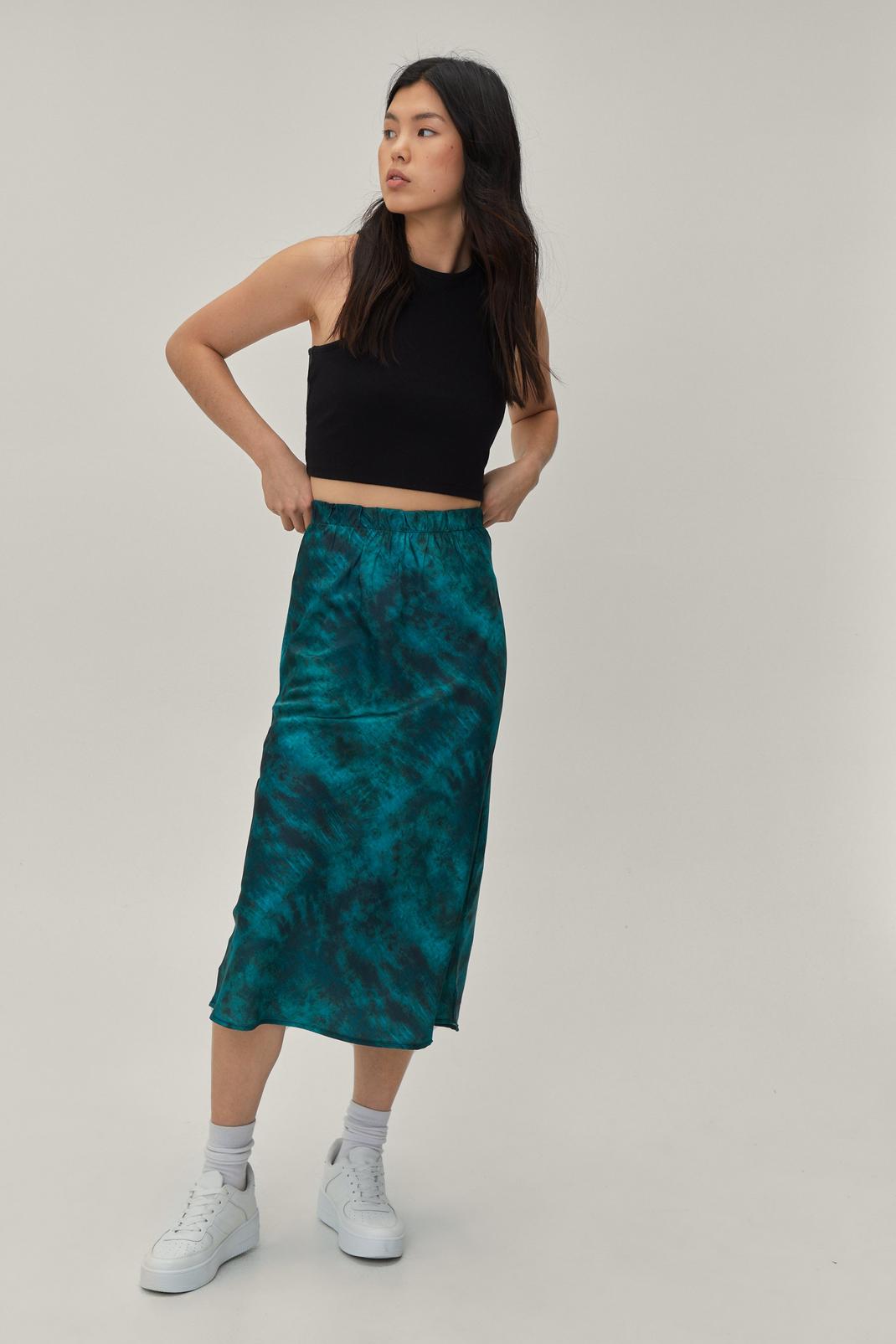 Green Tie Dye Print Midi Skirt image number 1
