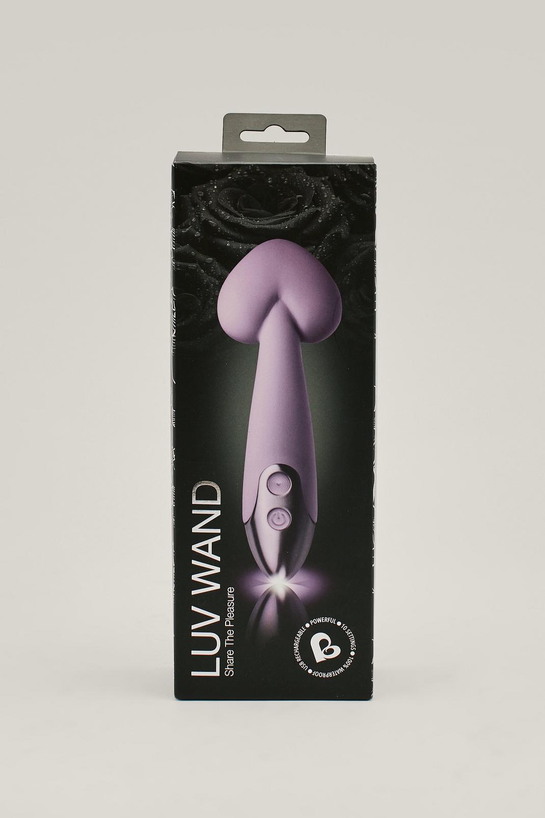 137 Luv Wand Rachargeable Wand Vibrator image number 2