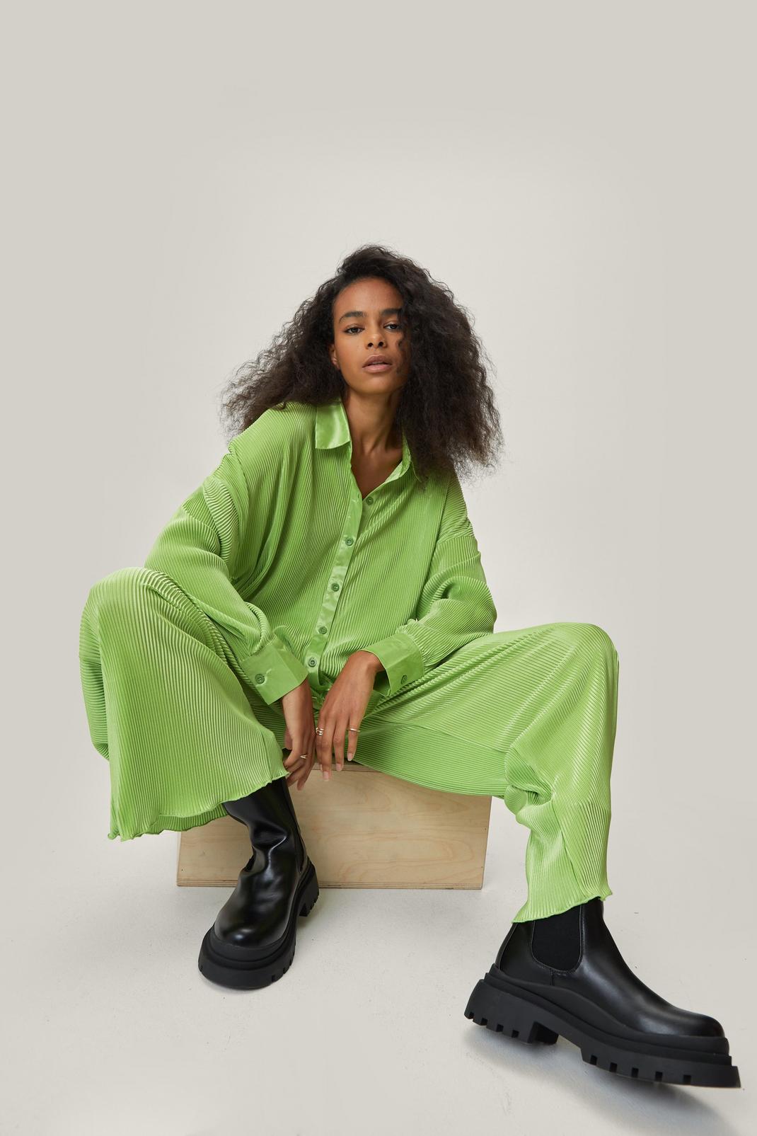 Bright green Petite Plisse High Waisted Wide Leg Pants image number 1