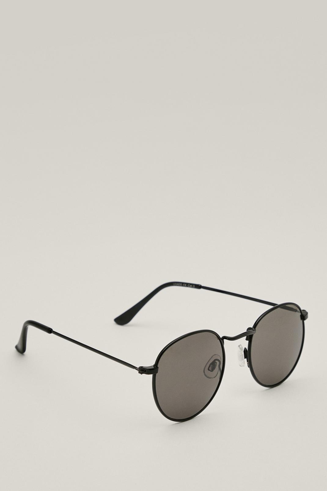 Round Sunglasses, Black image number 1