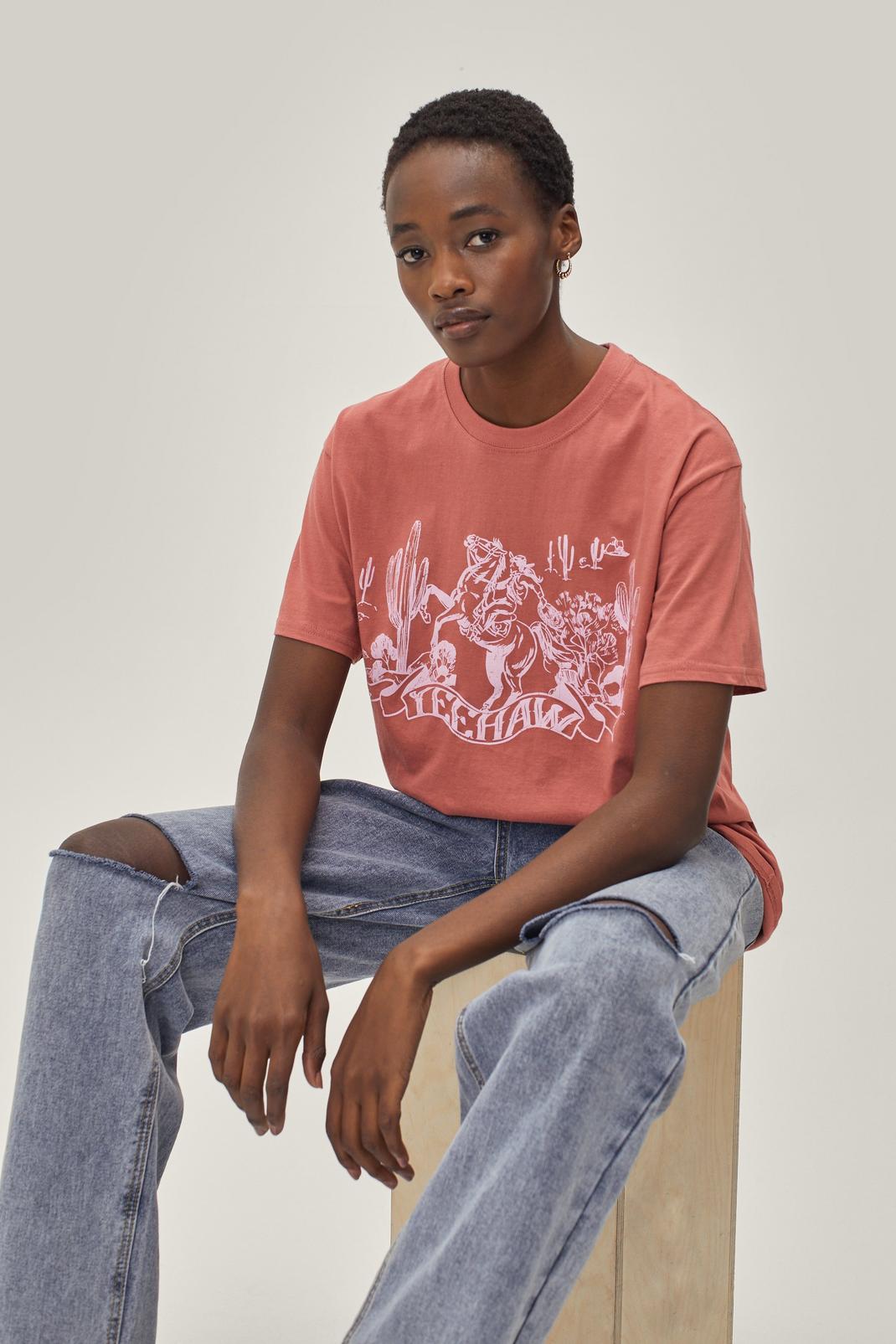 158 Distressed Print Yeehaw Graphic T-Shirt image number 2