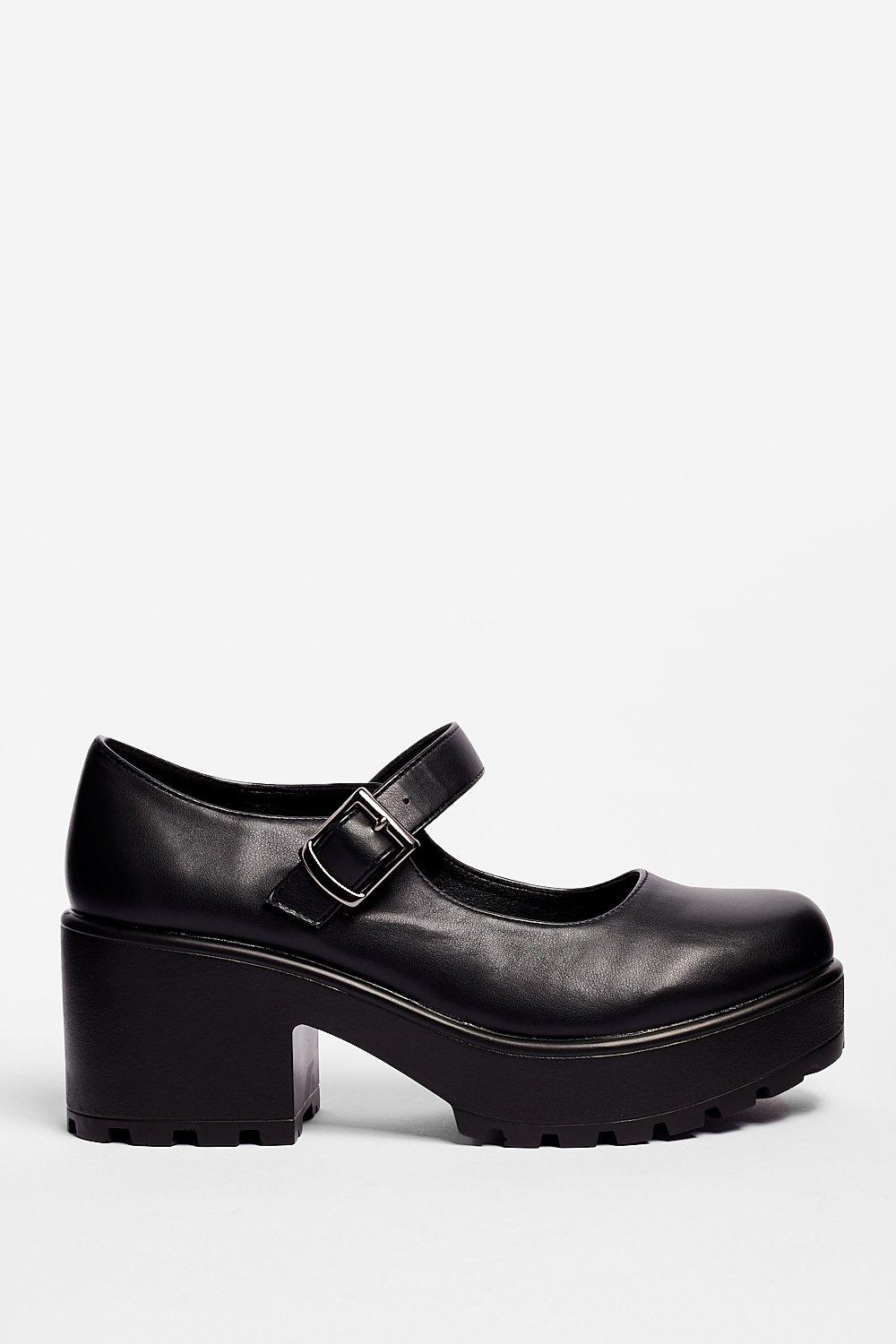 Black chunky store mary jane shoes