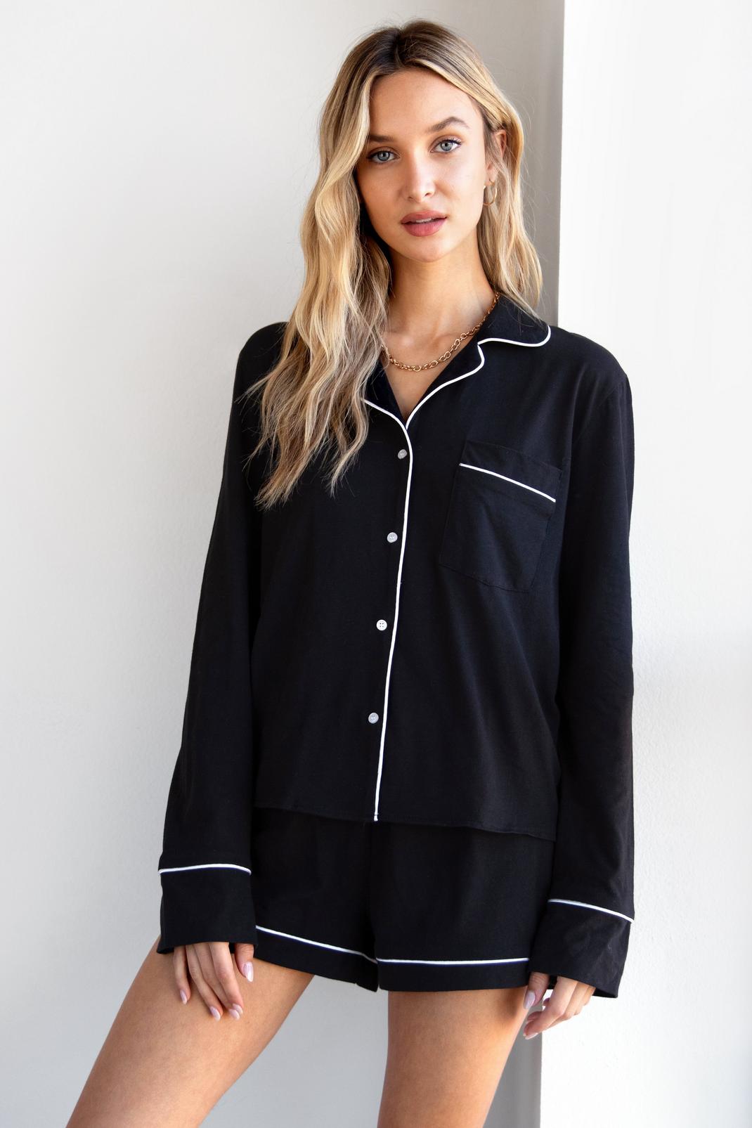 Black Contrast Trim Shirt and Shorts Pajama Set image number 1