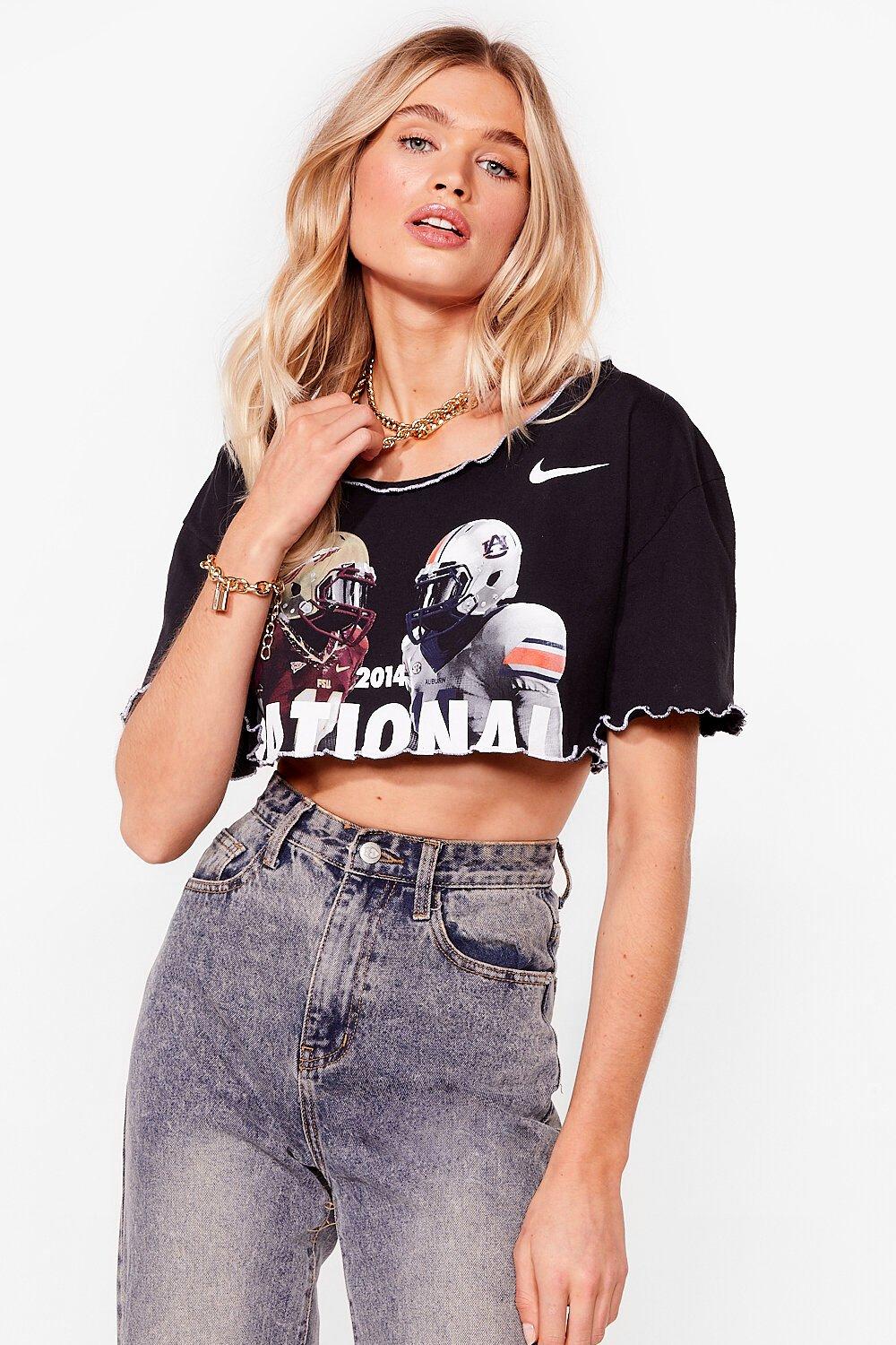 Vintage Cropped Ruffle Graphic T-Shirt