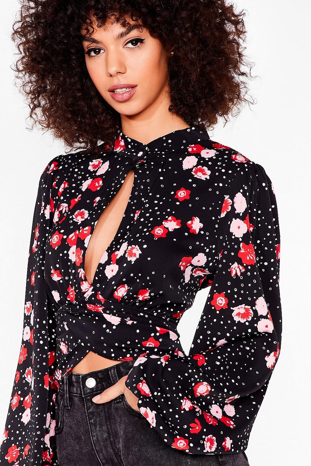 Black Get the Keyhole Picture Floral Blouse image number 1