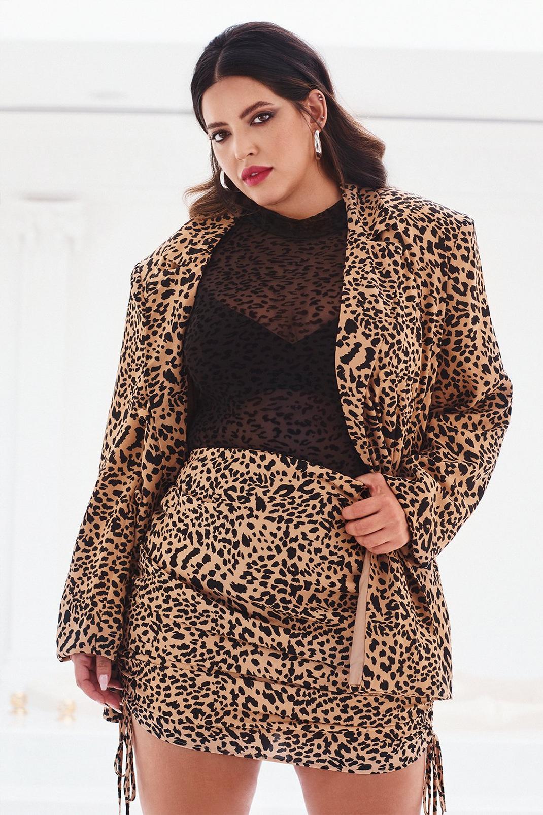Grande taille - Mini jupe froncée à imprimé léopard Chat va faire très mal, Brown image number 1