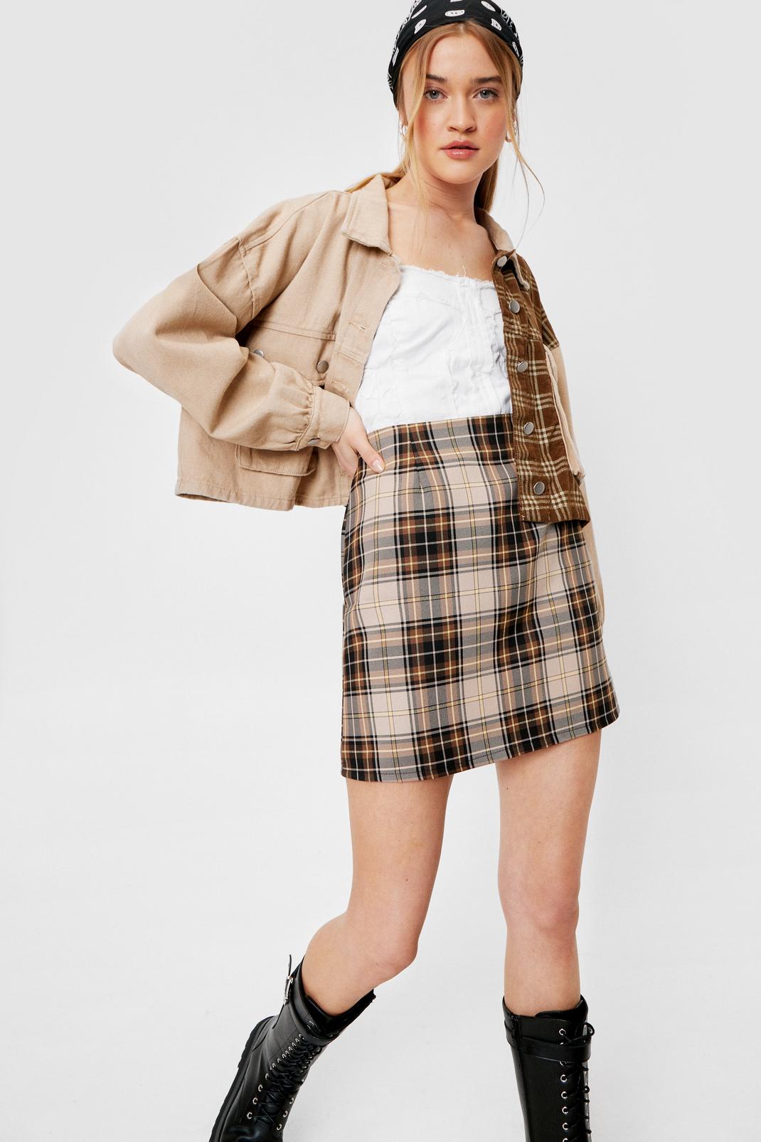 Brown Split the Check High-Waisted Mini Skirt image number 1
