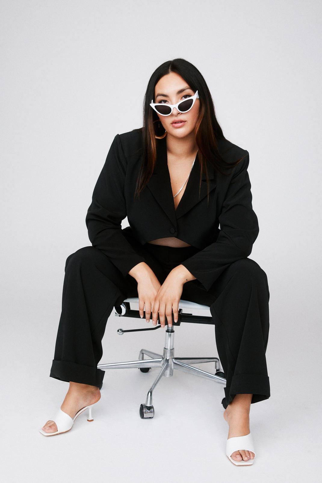 Black Plus Size Cropped Tailored Blazer image number 1