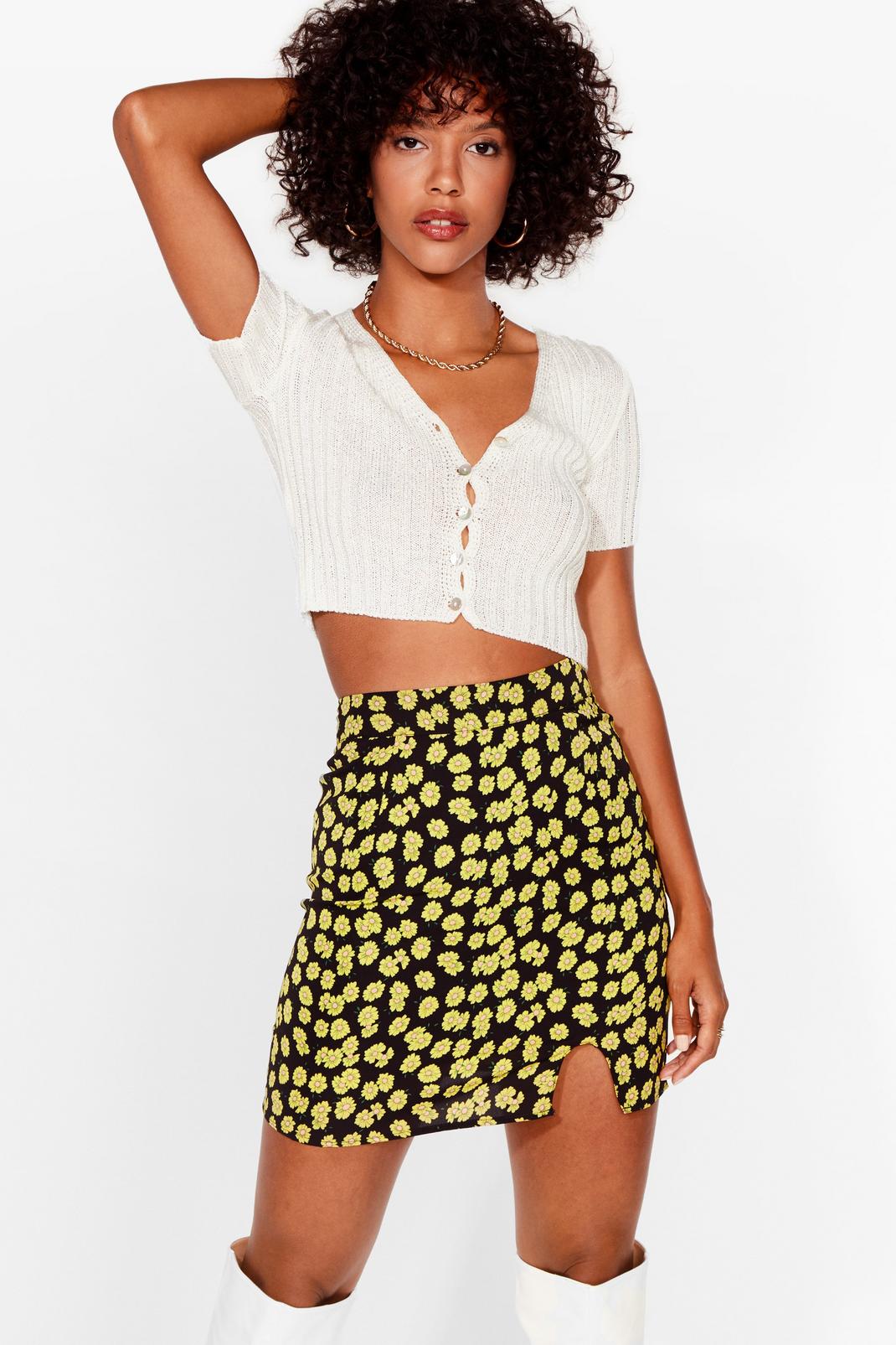 Black Daisy for You Floral Mini Skirt image number 1