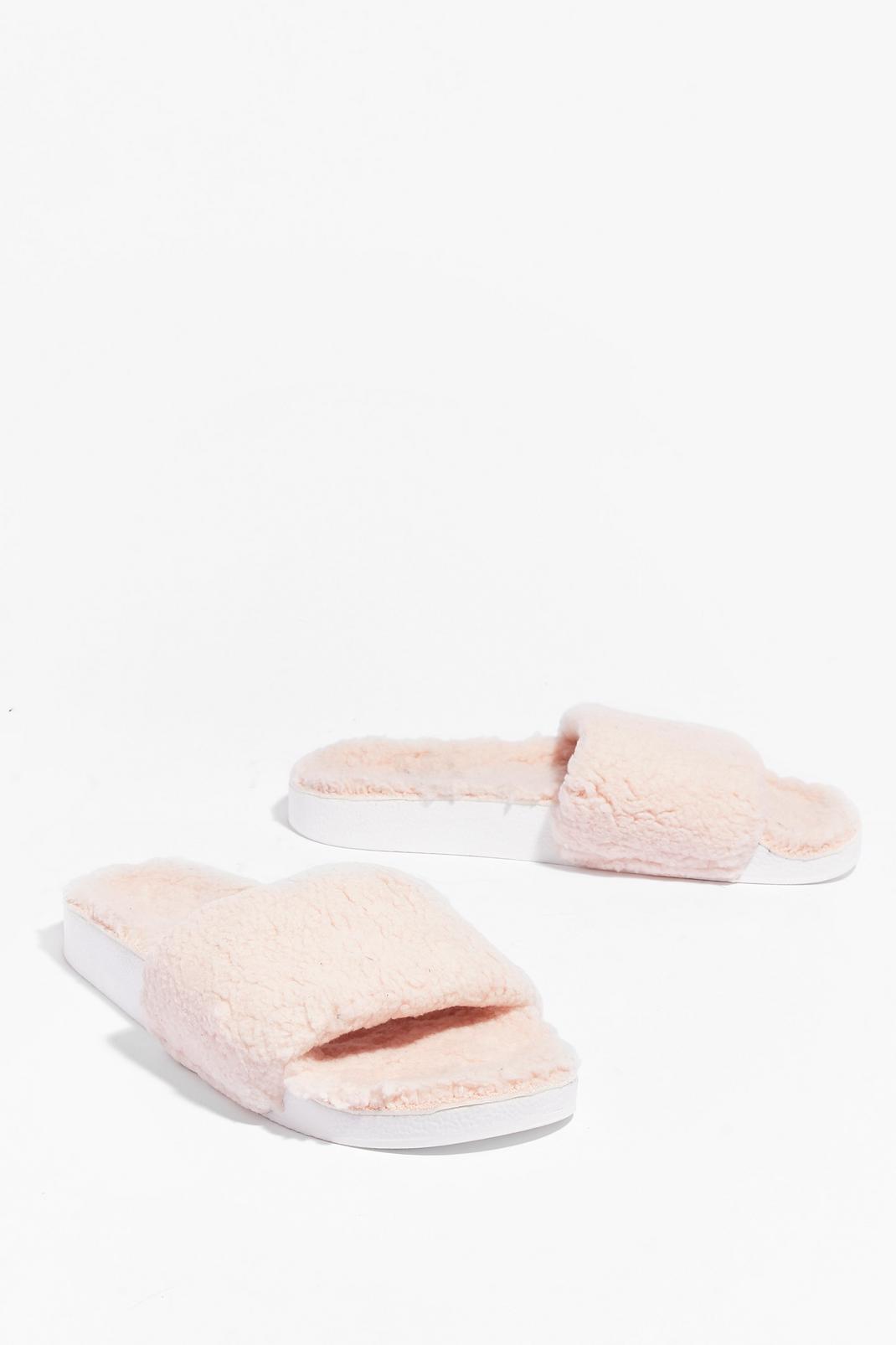 Light pink Teddy Faux Fur Moulded Sliders image number 1