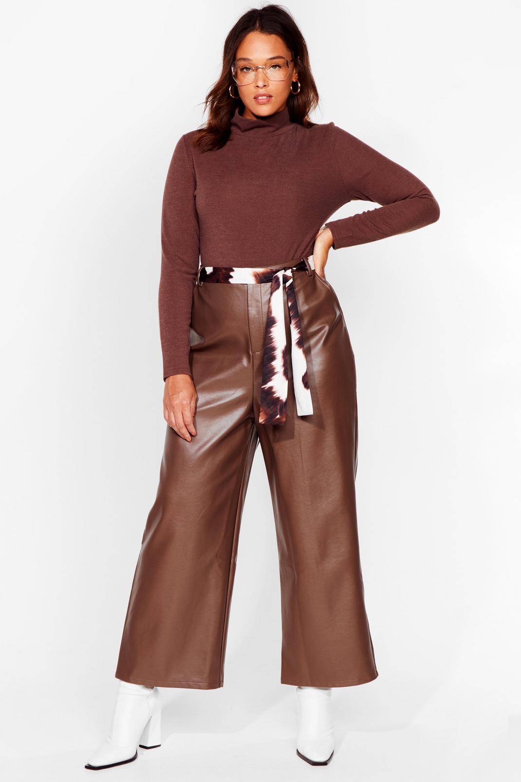 Grande taille - Pantalon large et court en similicuir , Chocolate image number 1