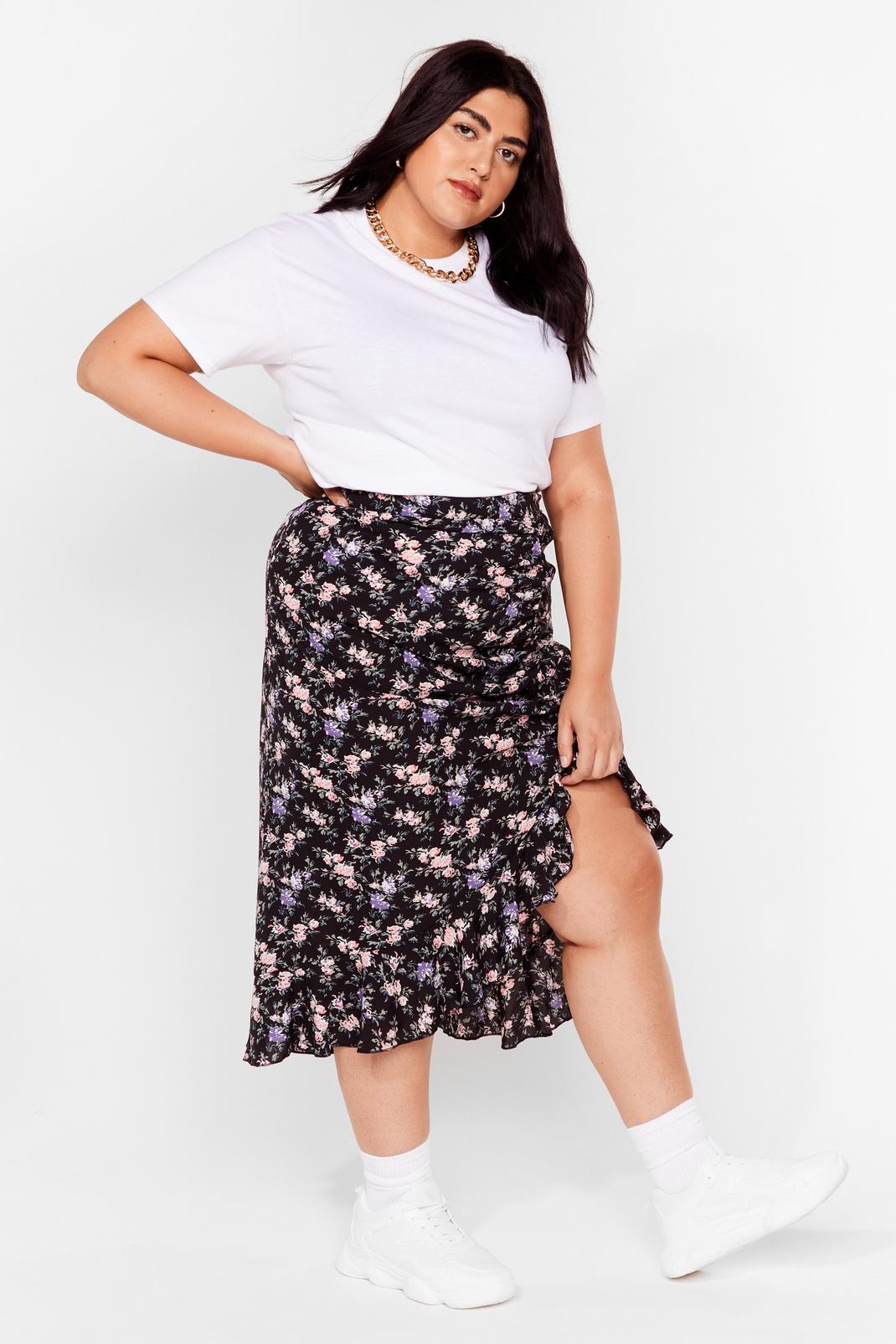 Plus Size Ruffle Slit Floral Midi Skirt image number 1