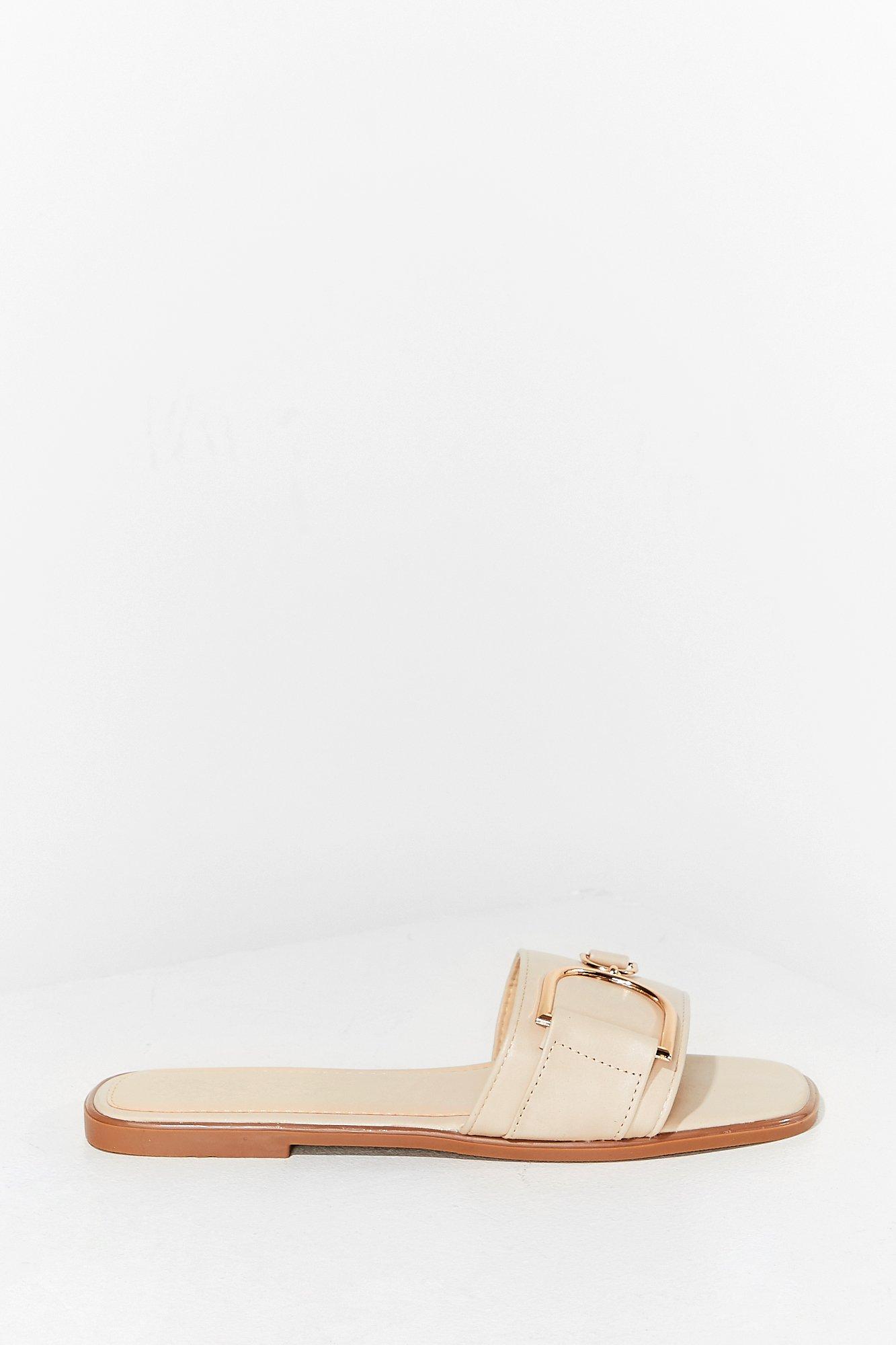 Buckle store up sandals