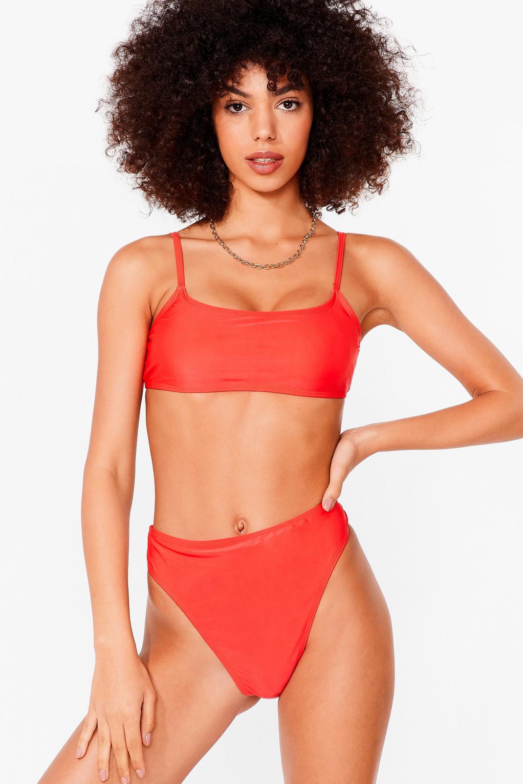 Bas de bikini échancré à taille haute Reine des beach, Red image number 1