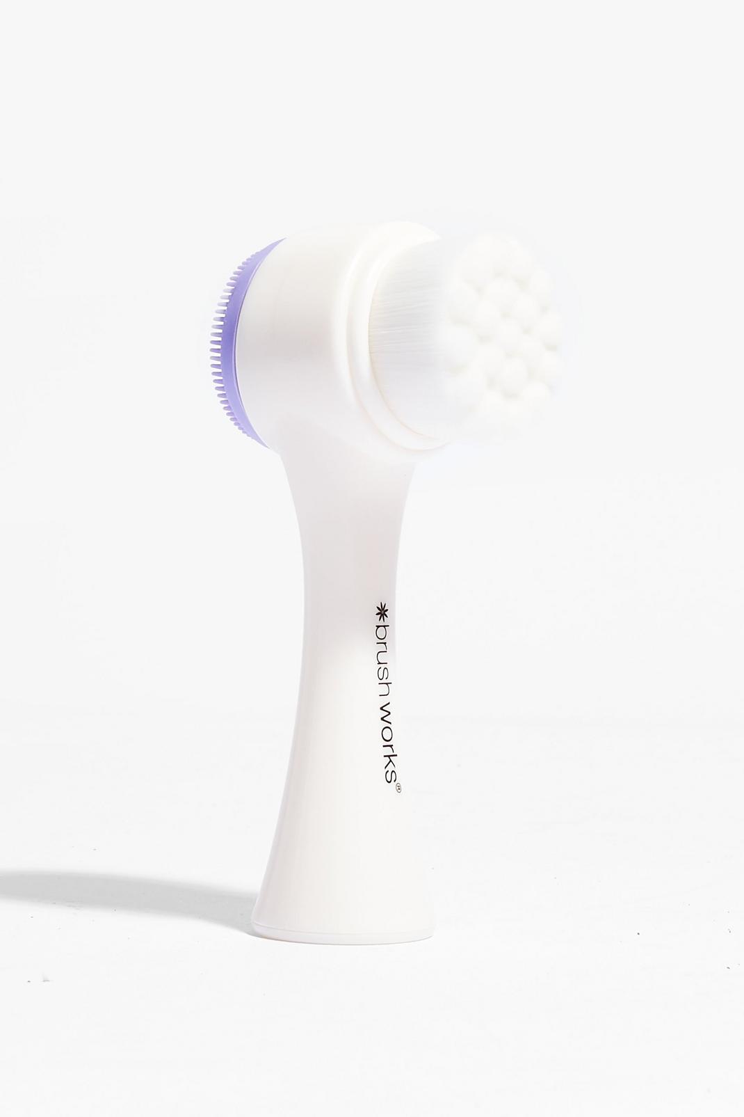 White Brushworks So Clean Facial Cleansing Brush image number 1