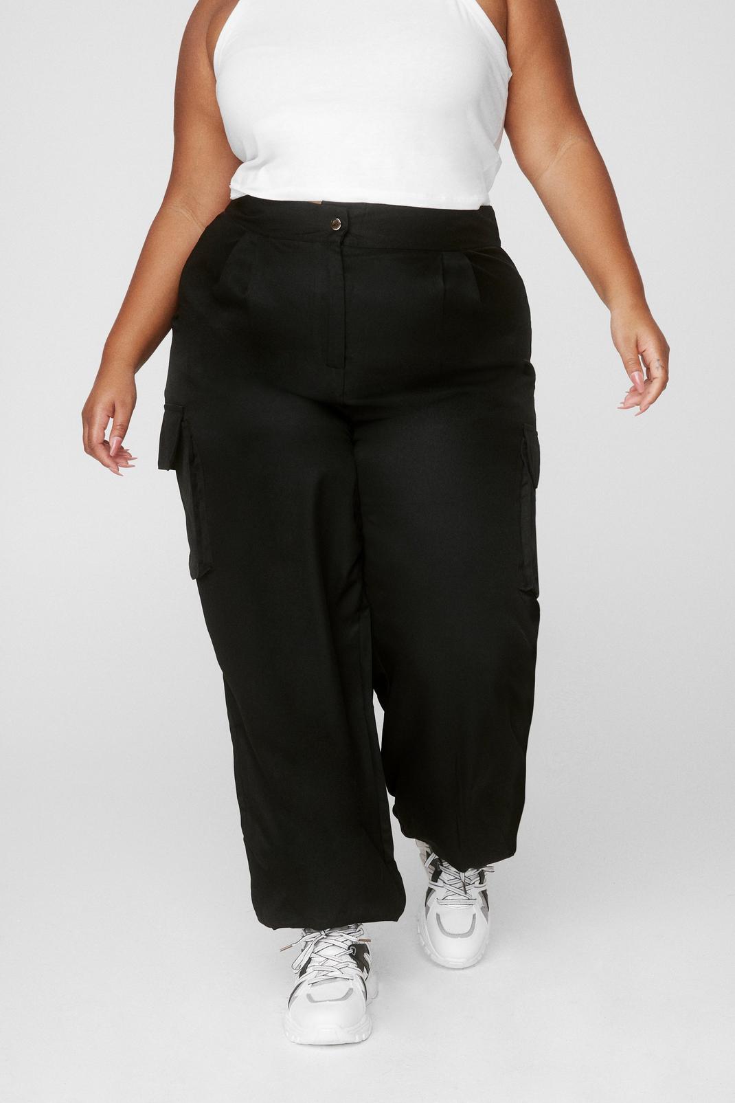 plus size cargo pants with pockets