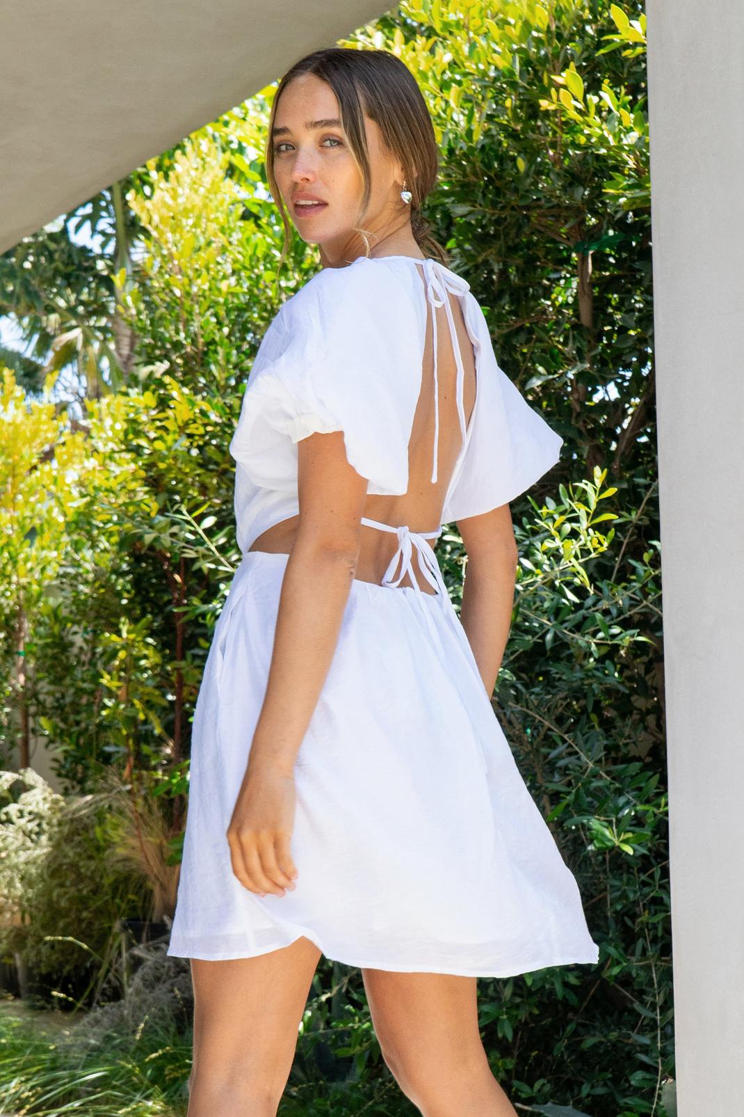 White Linen Puff Sleeve Backless Dress image number 1