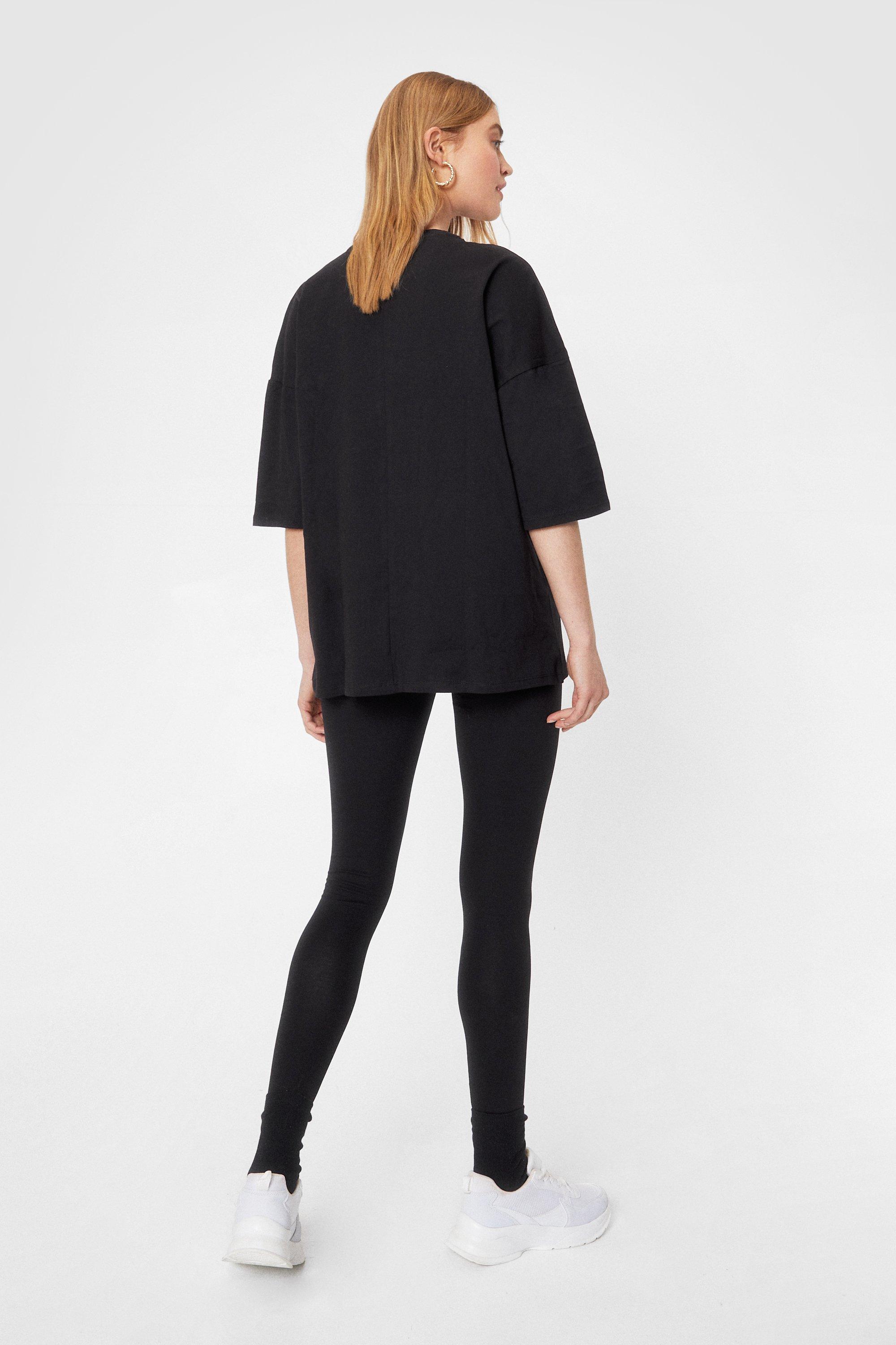 Comfy oversized T-shirt and leggings