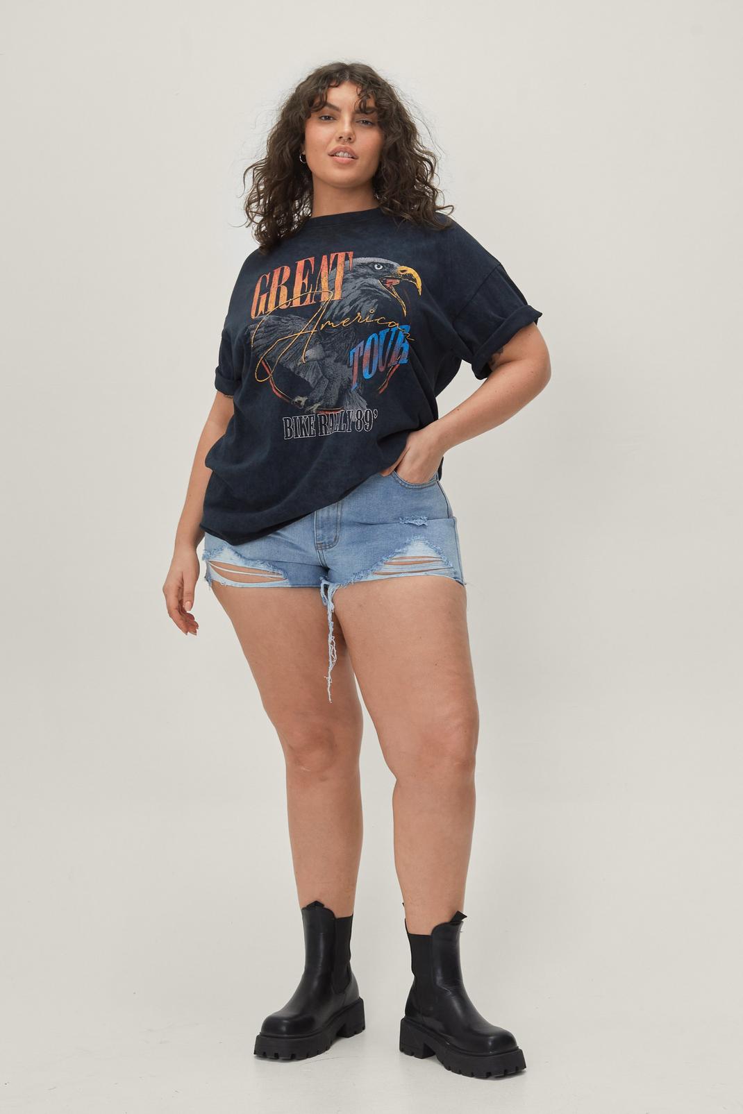 106 Plus Distressed Raw Mom Shorts image number 2