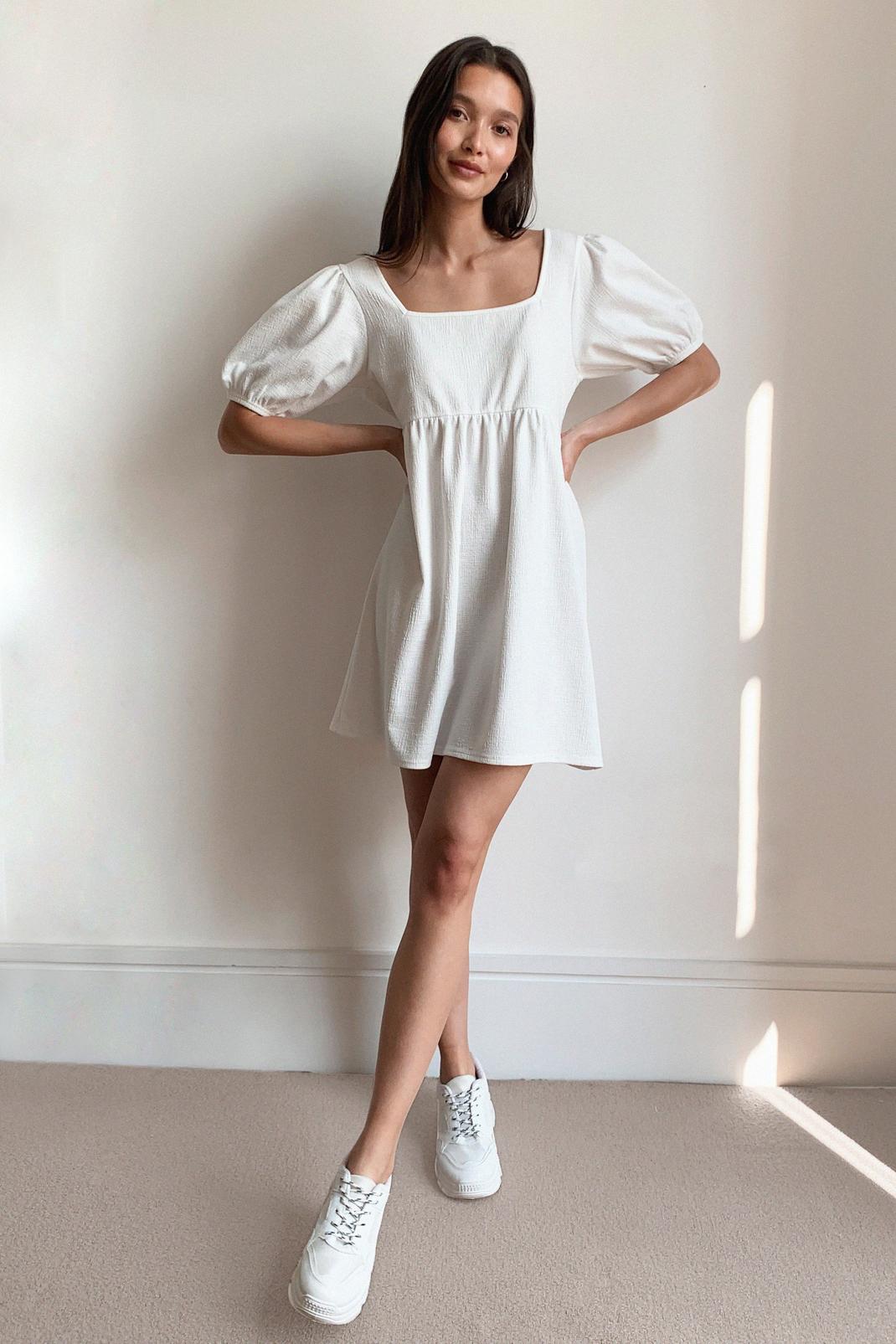 White Textured Puff Sleeve Smock Dress image number 1