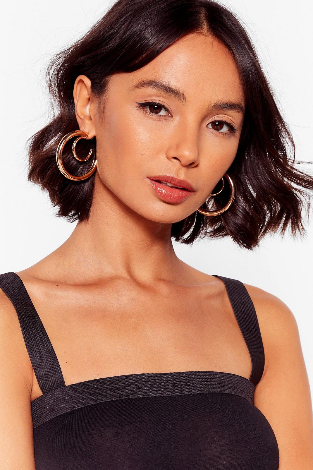 Do a Double Take Chunky Hoop Earrings image number 1