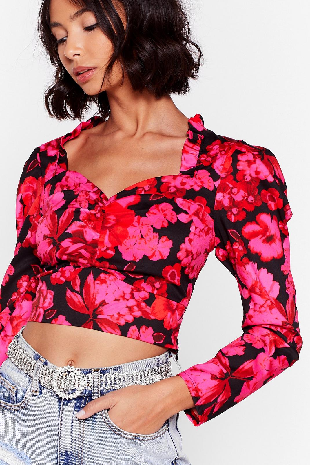 Going in Grow Motion Floral Crop Top image number 1
