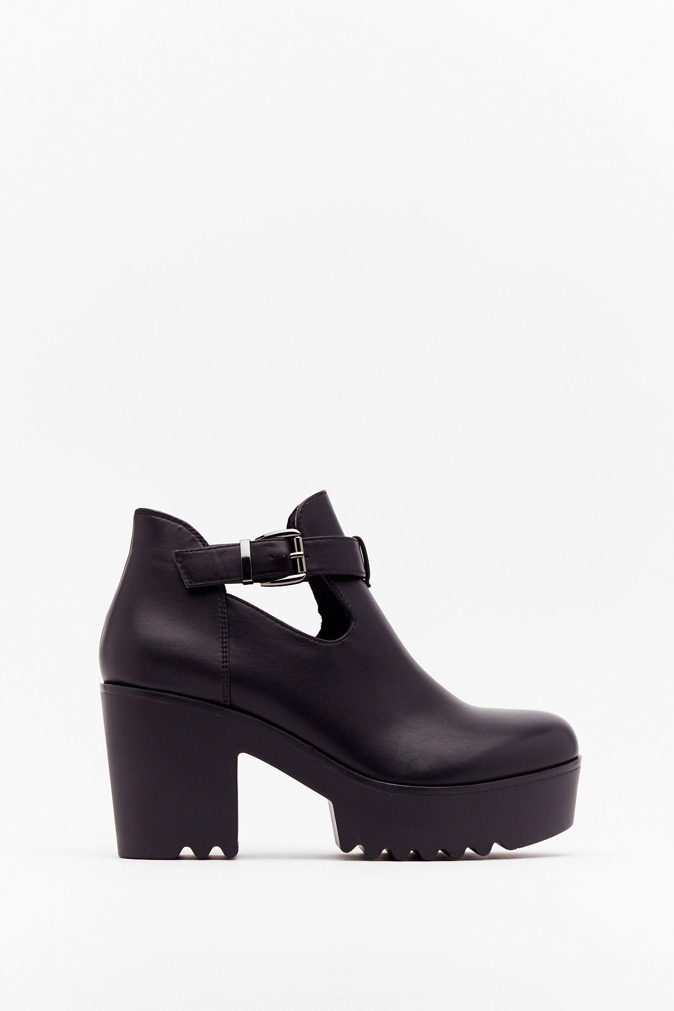 Cut out 2025 platform ankle boots