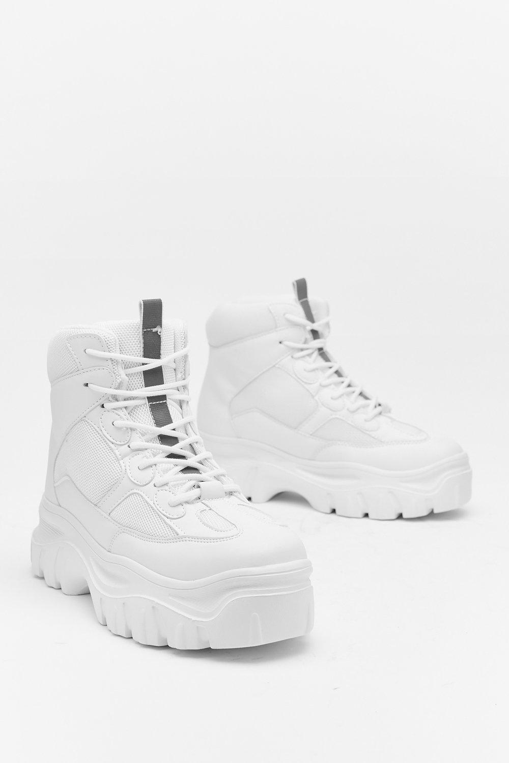 White chunky high top hot sale sneakers