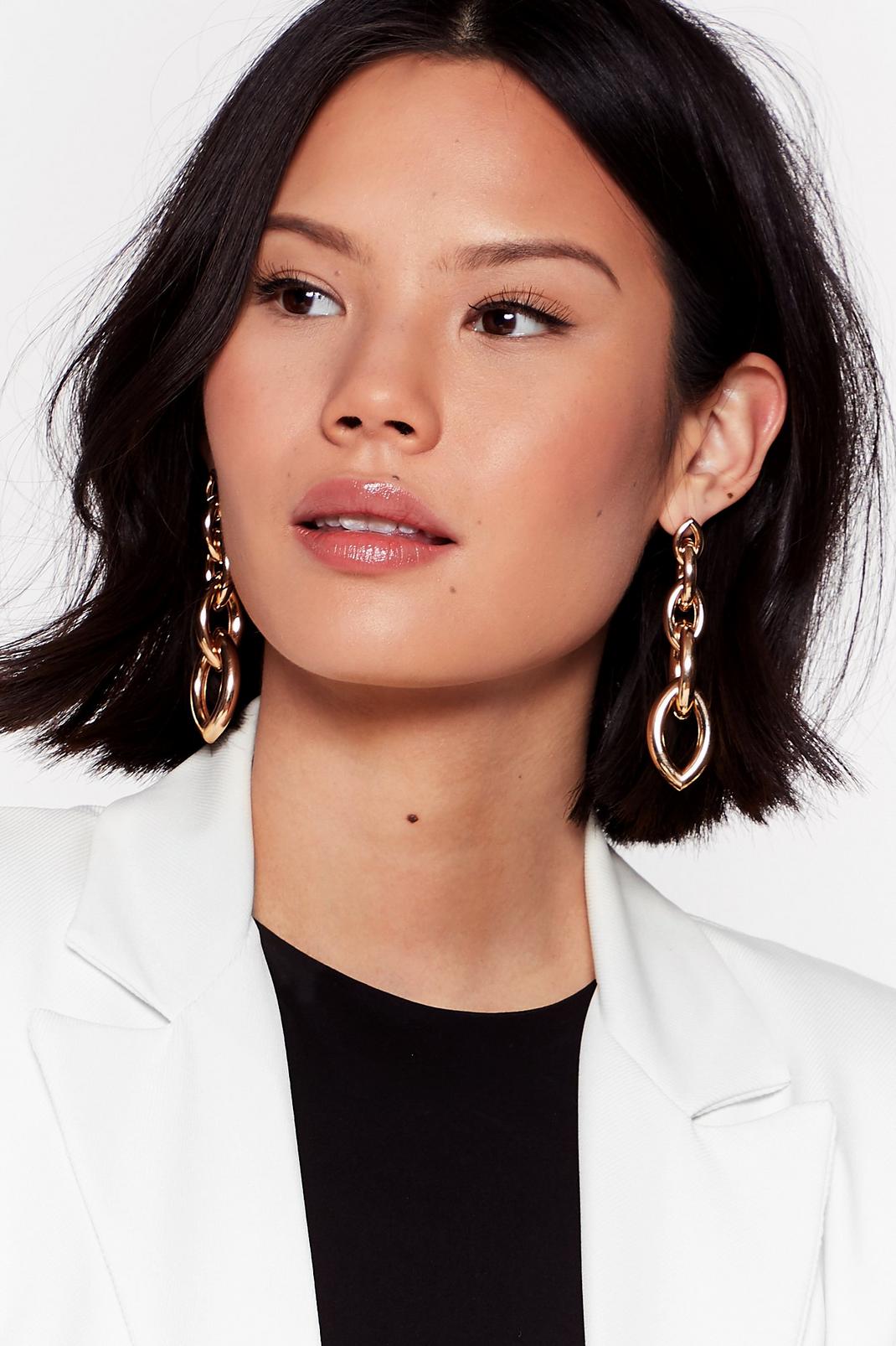 Chain of Events Drop Earrings image number 1