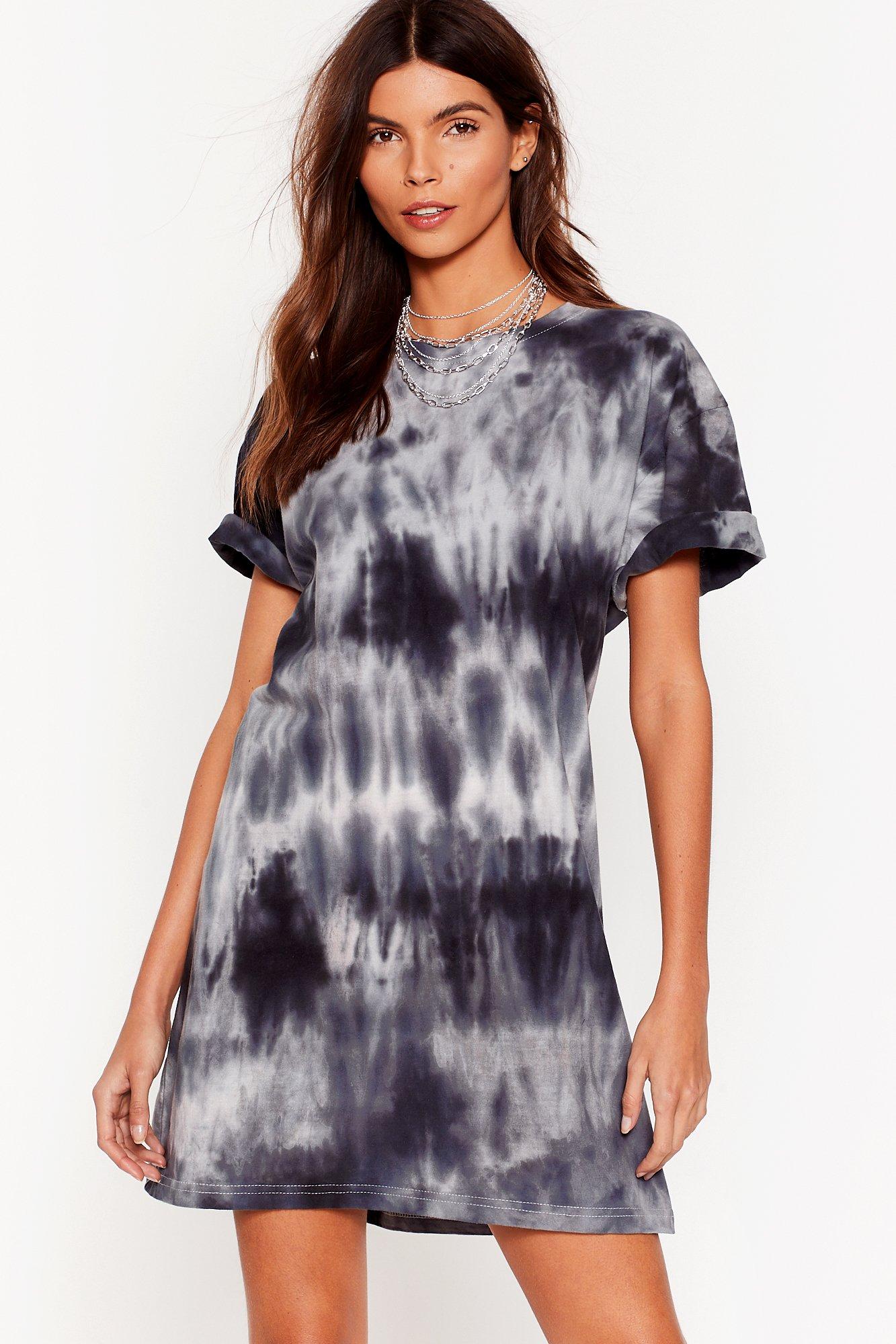 Robe t shirt effet tie dye Je dye d envie de te voir Nasty Gal