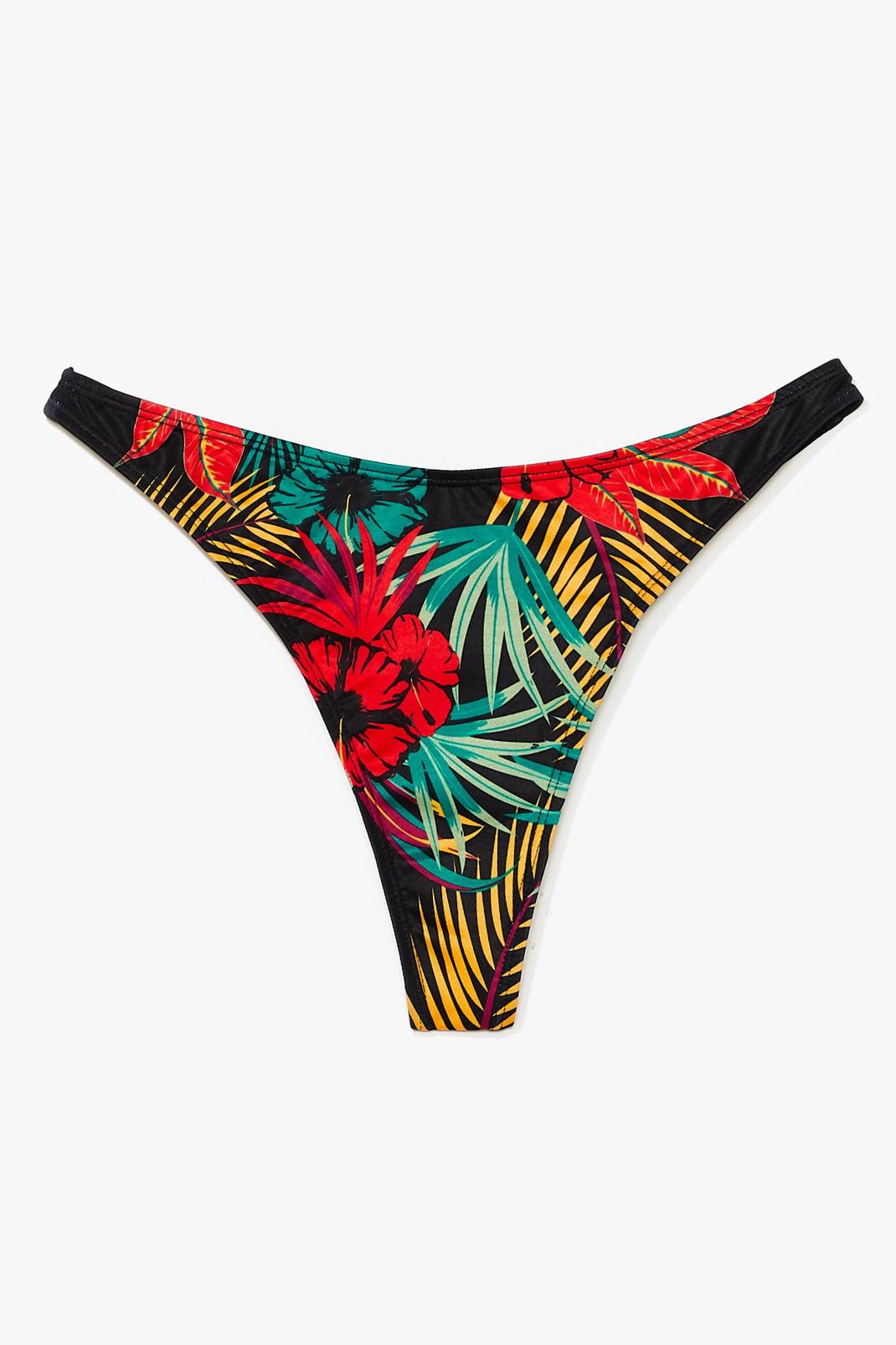 Bas de bikini string à imprimé tropical Hot Babe image number 1