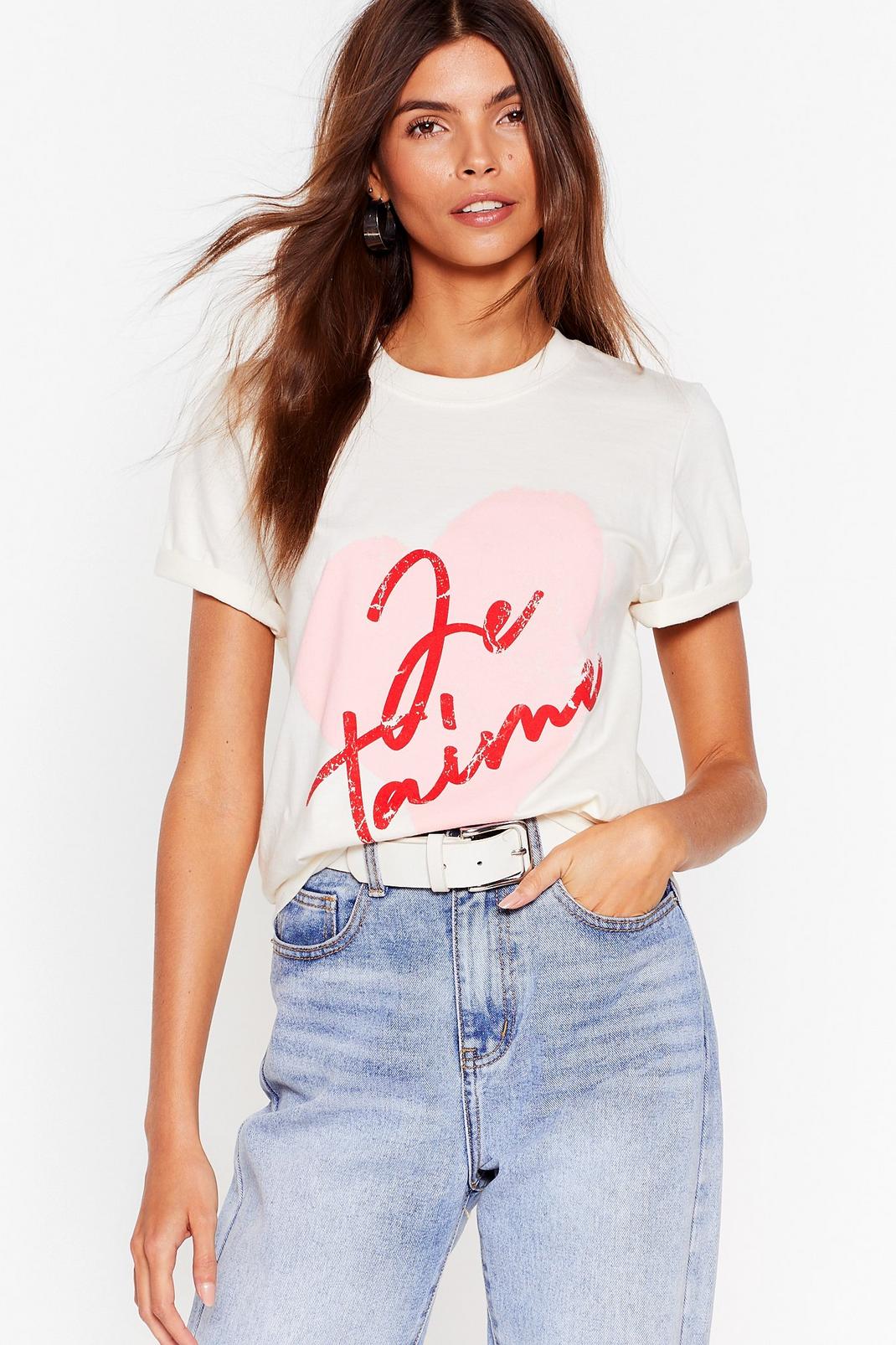 Je T'Aime Heart Graphic Crew Neckline T-Shirt  image number 1