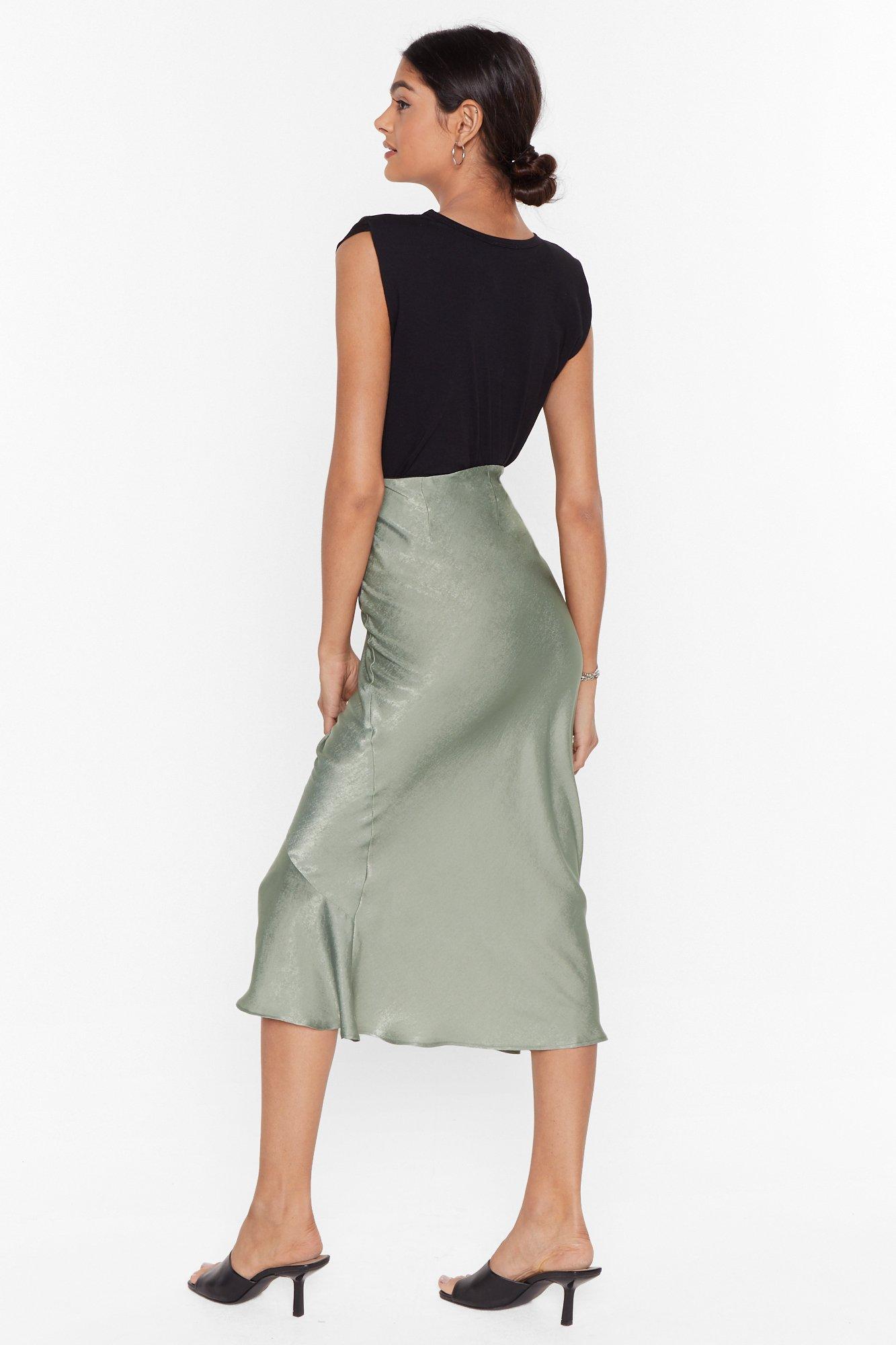 Satin midi 2025 skirt nasty gal