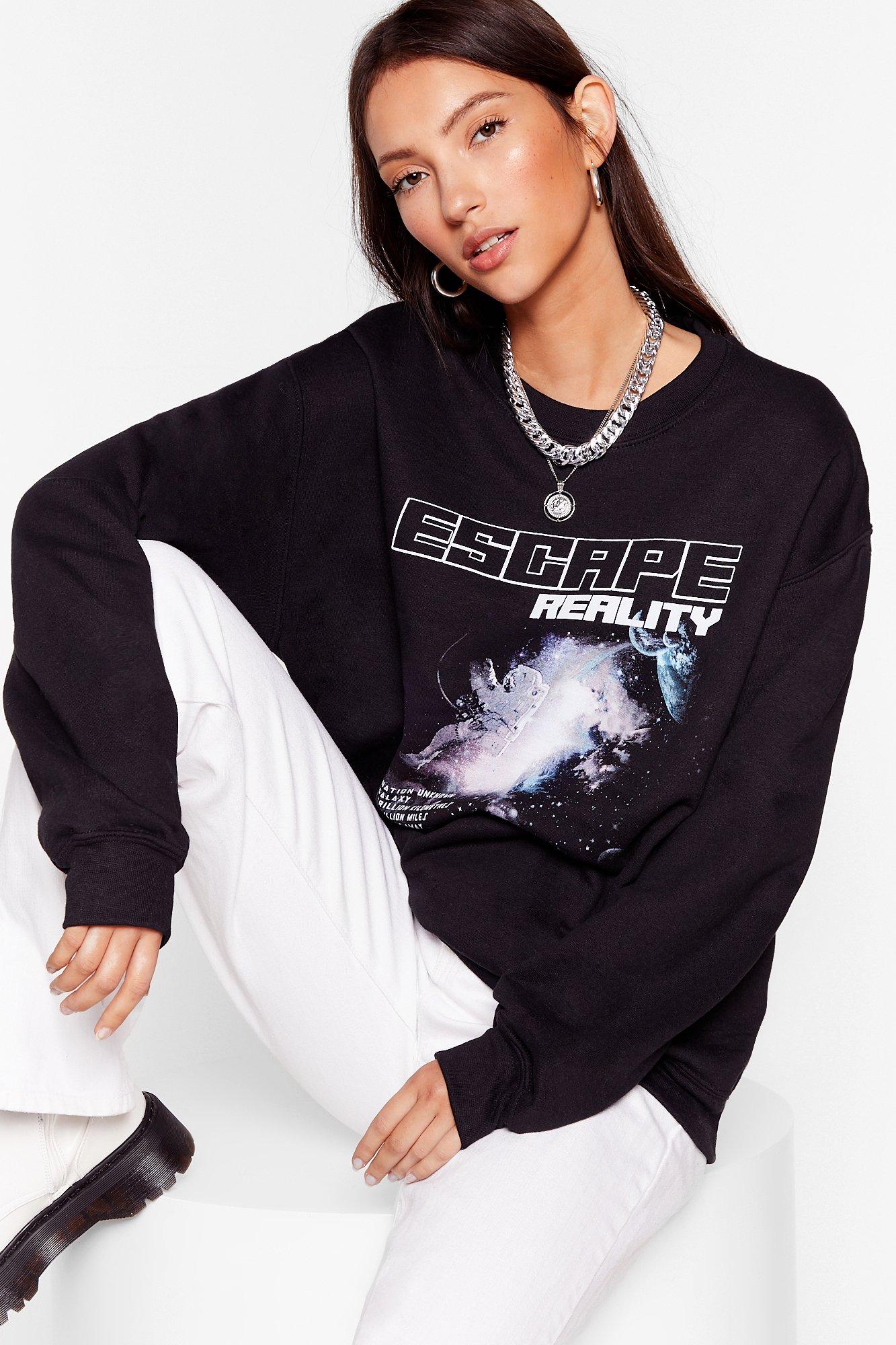 oversized graphic sweatshirt