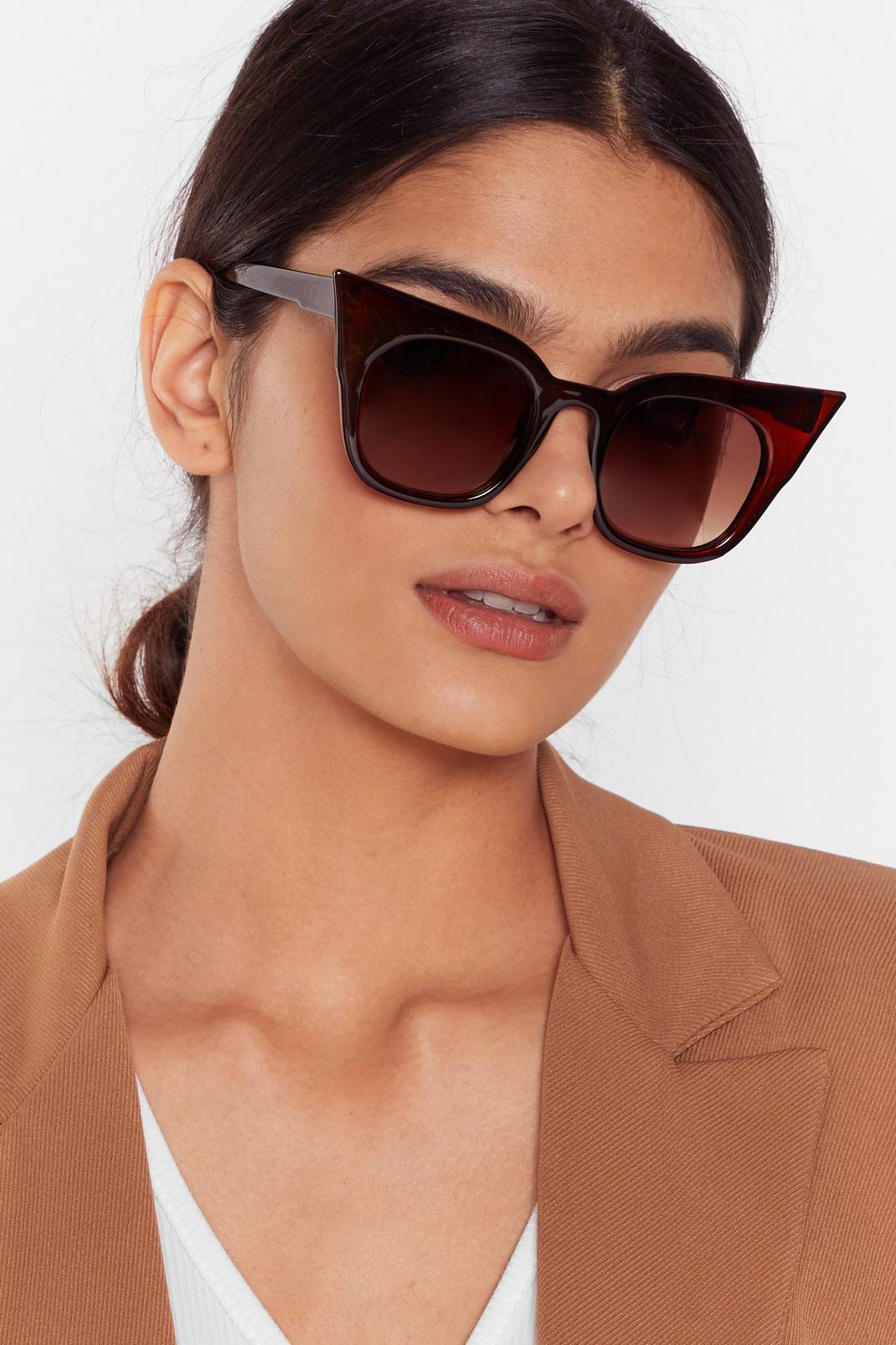 Brown Oversized Tinted Cat Eye Sunglasses image number 1