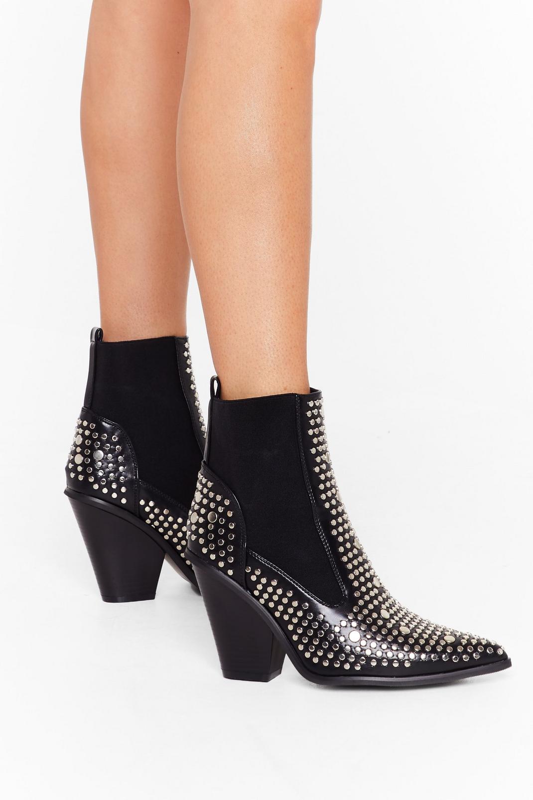 Wacht even Samenwerking Deens Stud For You Faux Leather Chelsea Boots | Nasty Gal