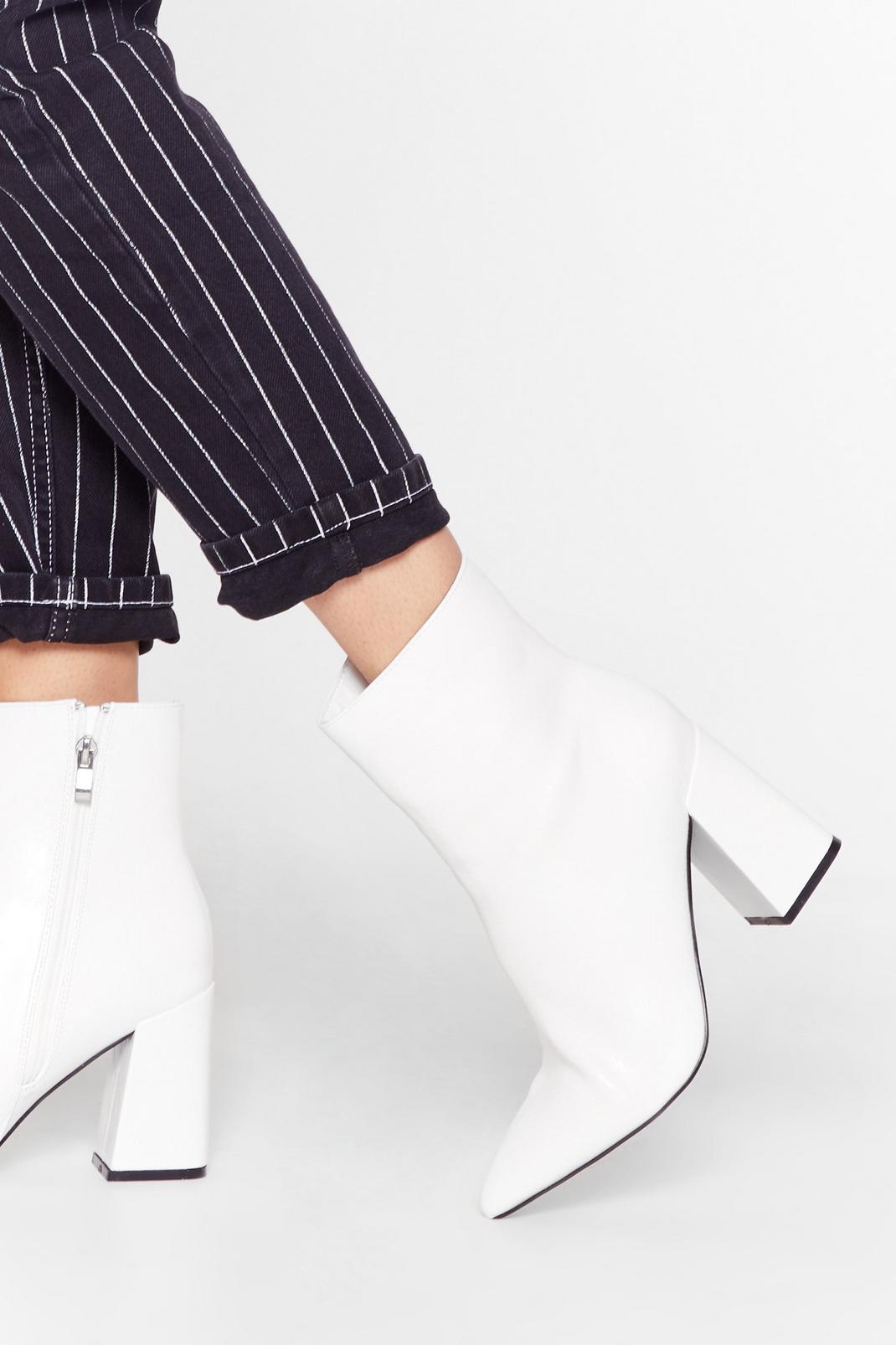 White Pointed Toe Faux Leather Heeled Boots image number 1