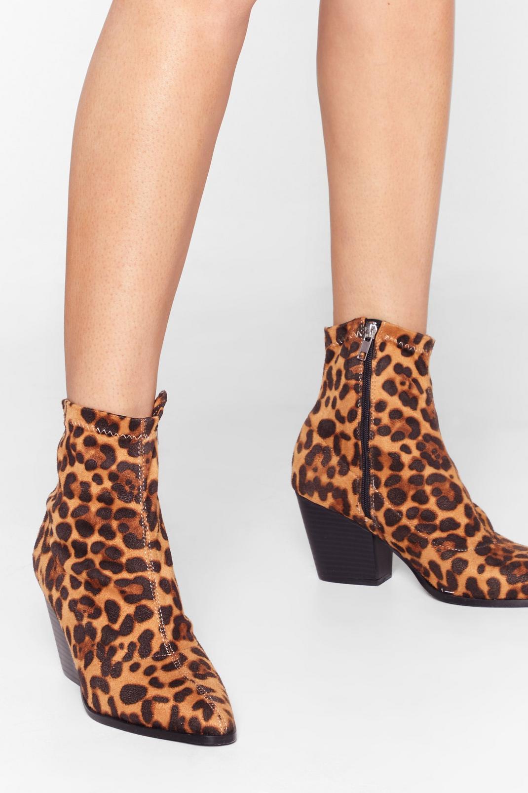 Bottines chaussettes en suédine à imprimé léopard, Brown image number 1